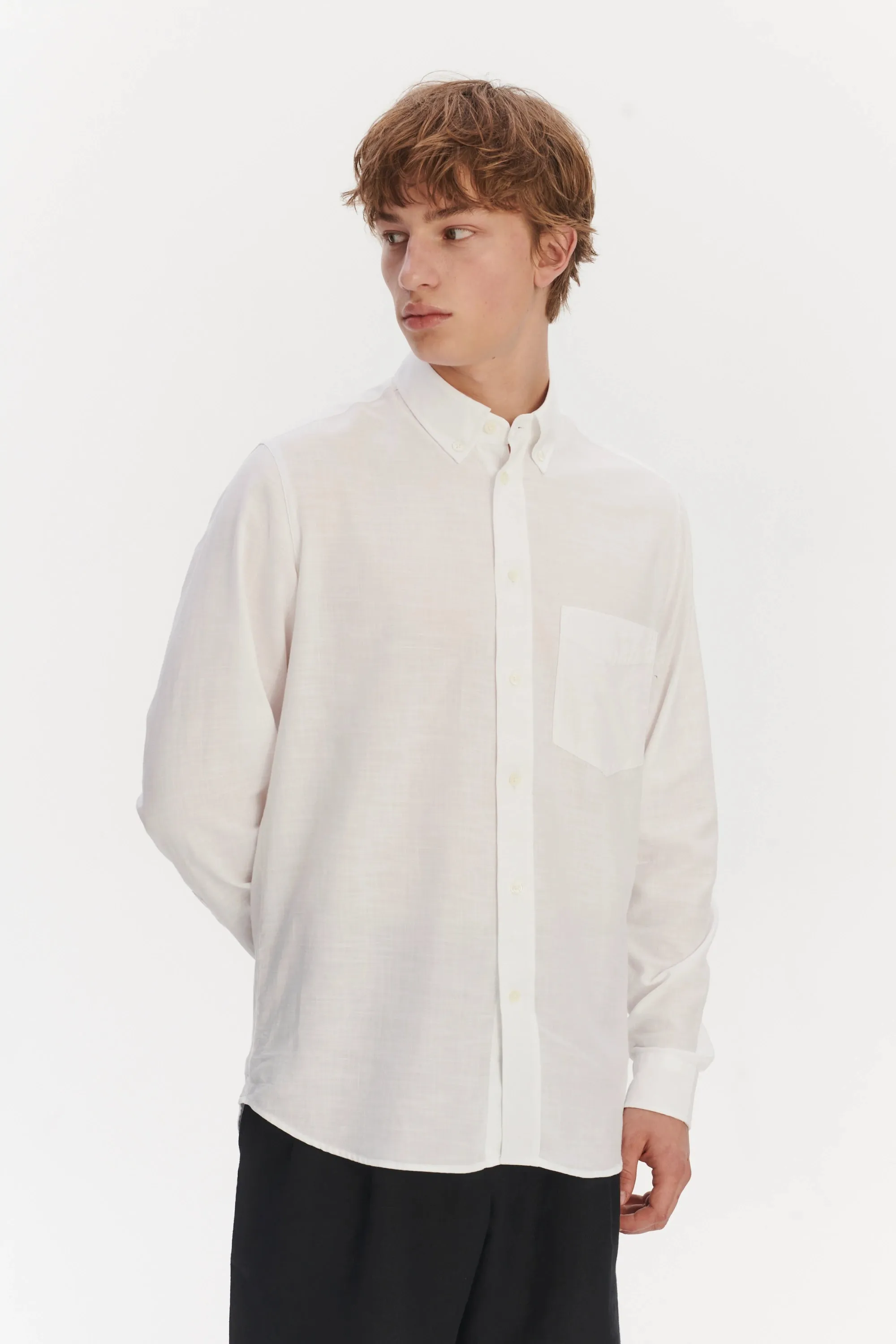 Button Down Shirt in an Airy White Organic Italian Cotton sold by Delikatessen product image thumbnail 5