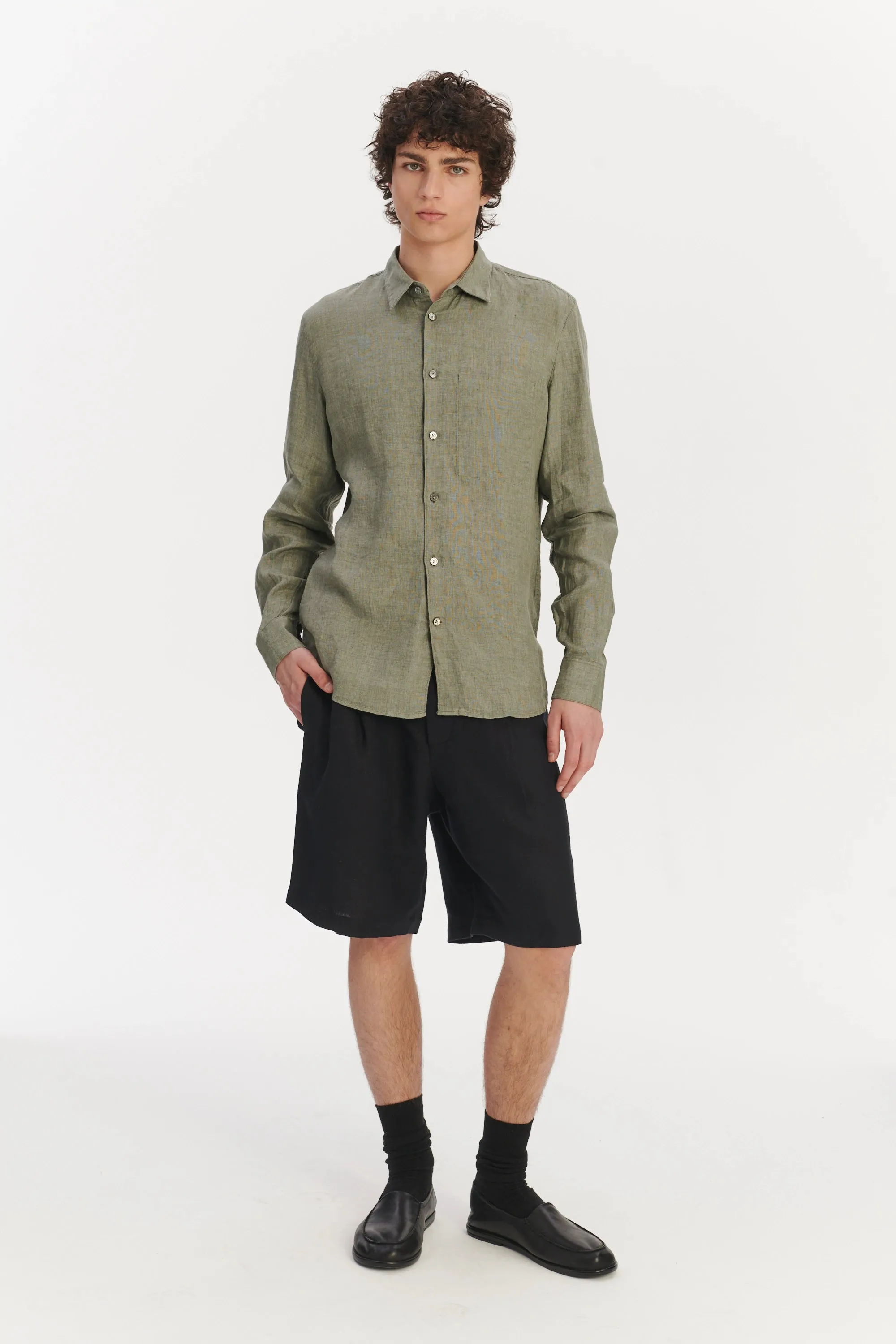 Feel Good Shirt in a Green Structured Italian Oxford Linen sold by Delikatessen