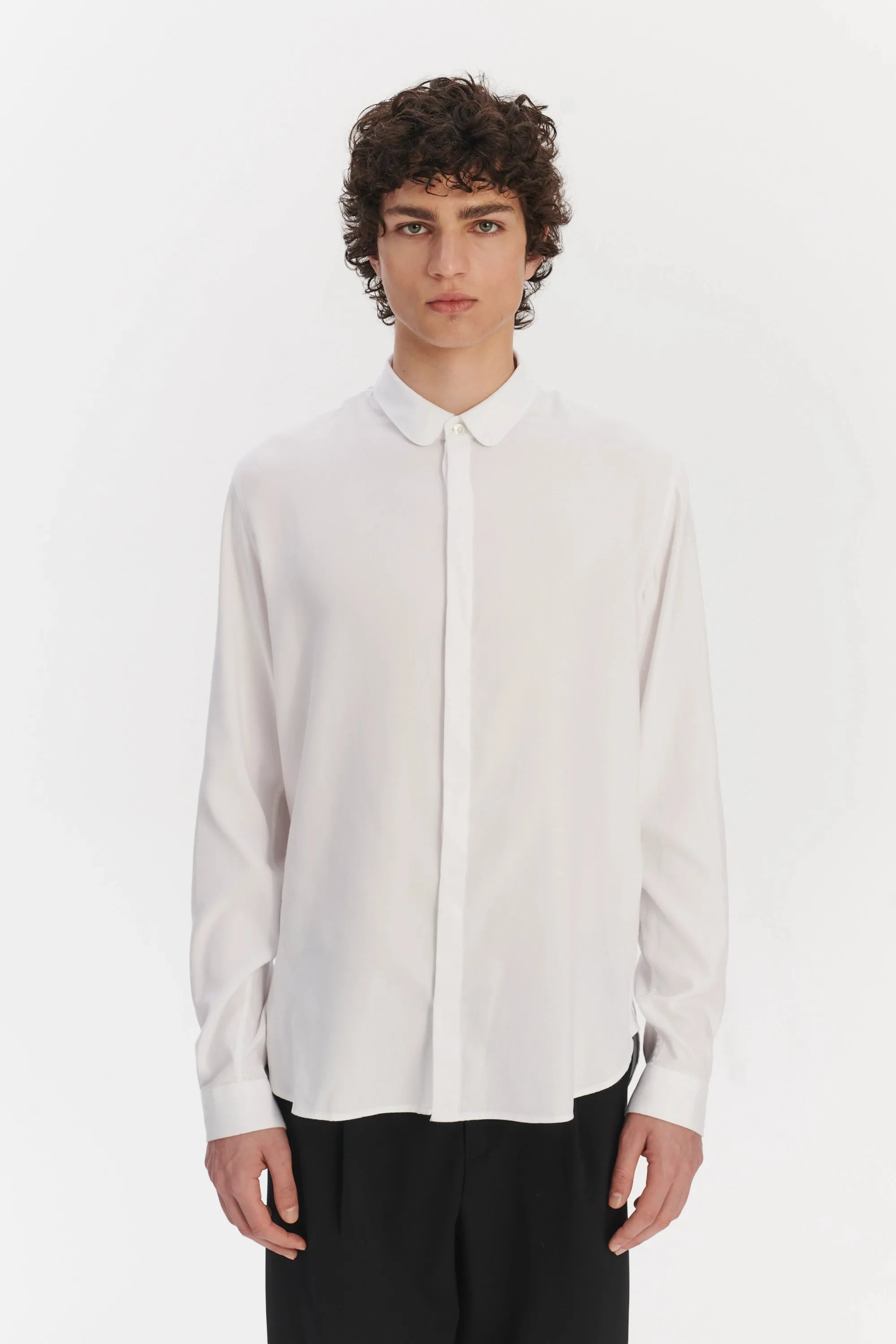 Cute Shirt in a White Very Soft Italian Lyocell and Cotton sold by Delikatessen product image thumbnail 3