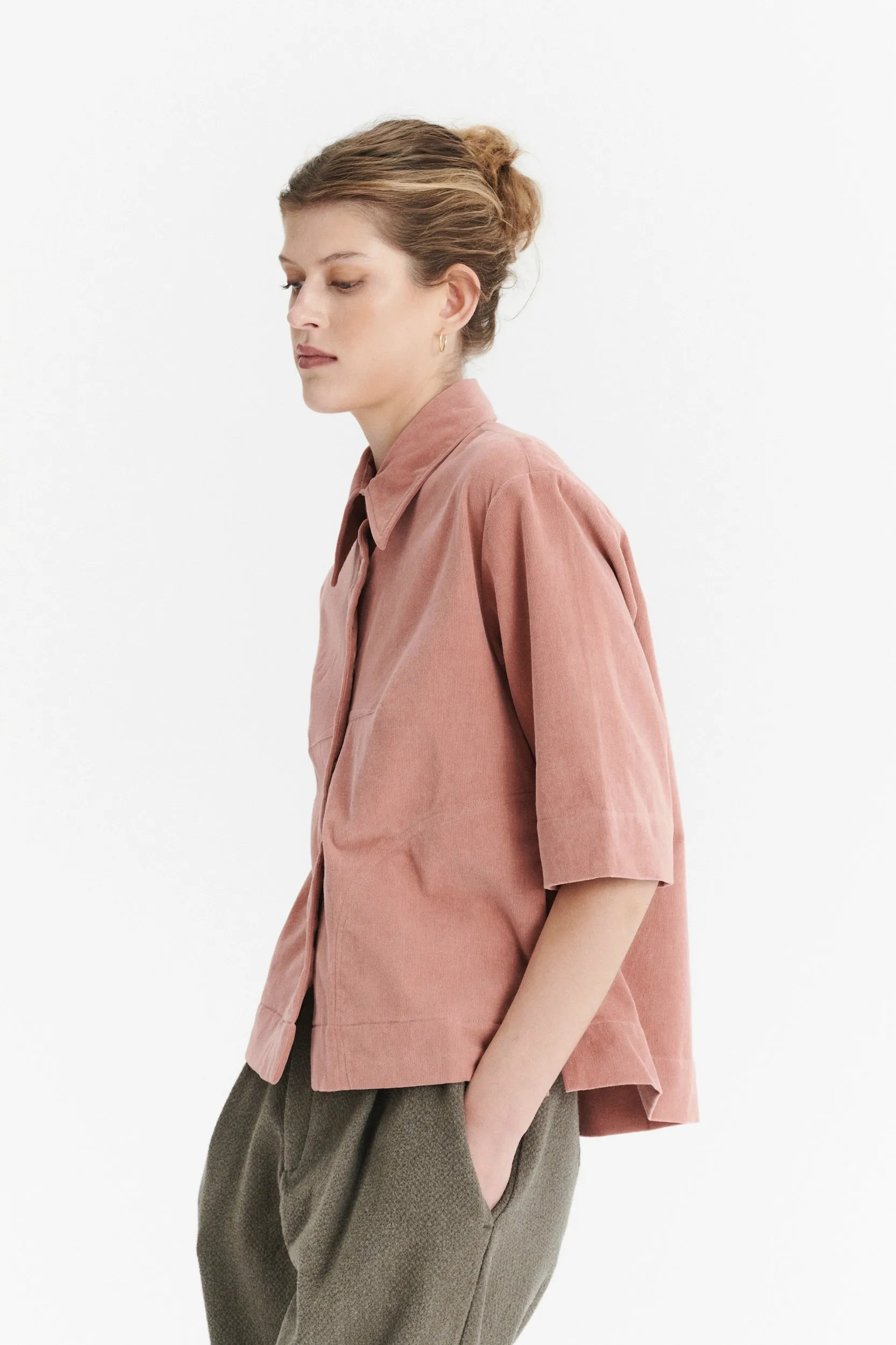 Relaxed Shirt Jacket in a Dusty Pink Japanese Mini Corduroy Cotton sold by Delikatessen product image thumbnail 4