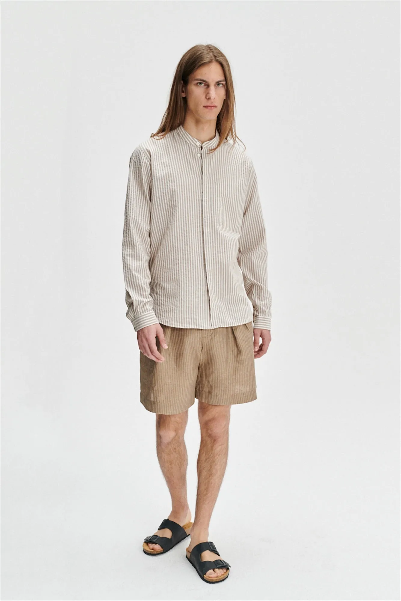 Zen Grandad Collar Shirt in a Beige Italian Cotton and Linen sold by Delikatessen product image thumbnail 5