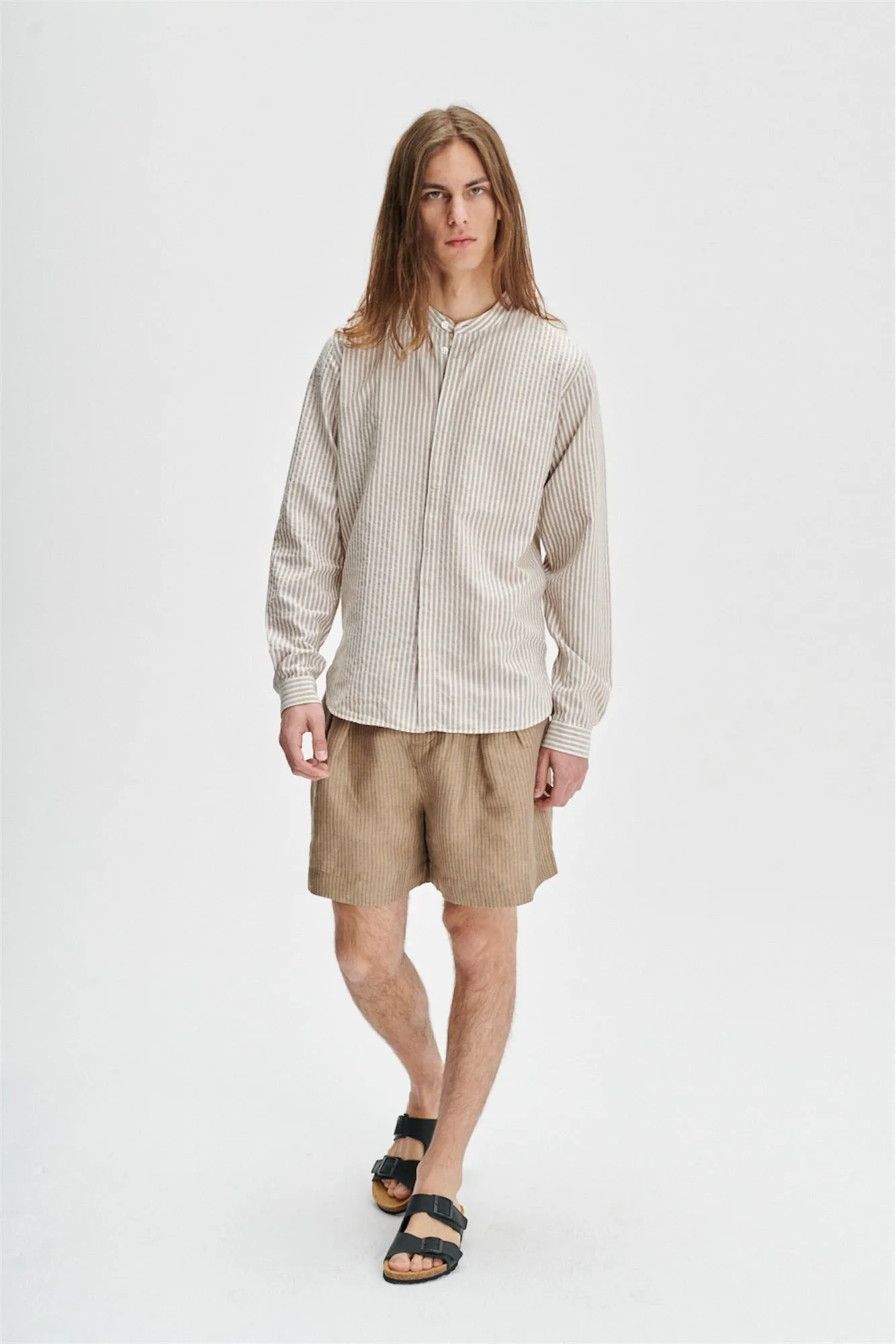 Zen Grandad Collar Shirt in a Beige Italian Cotton and Linen sold by Delikatessen