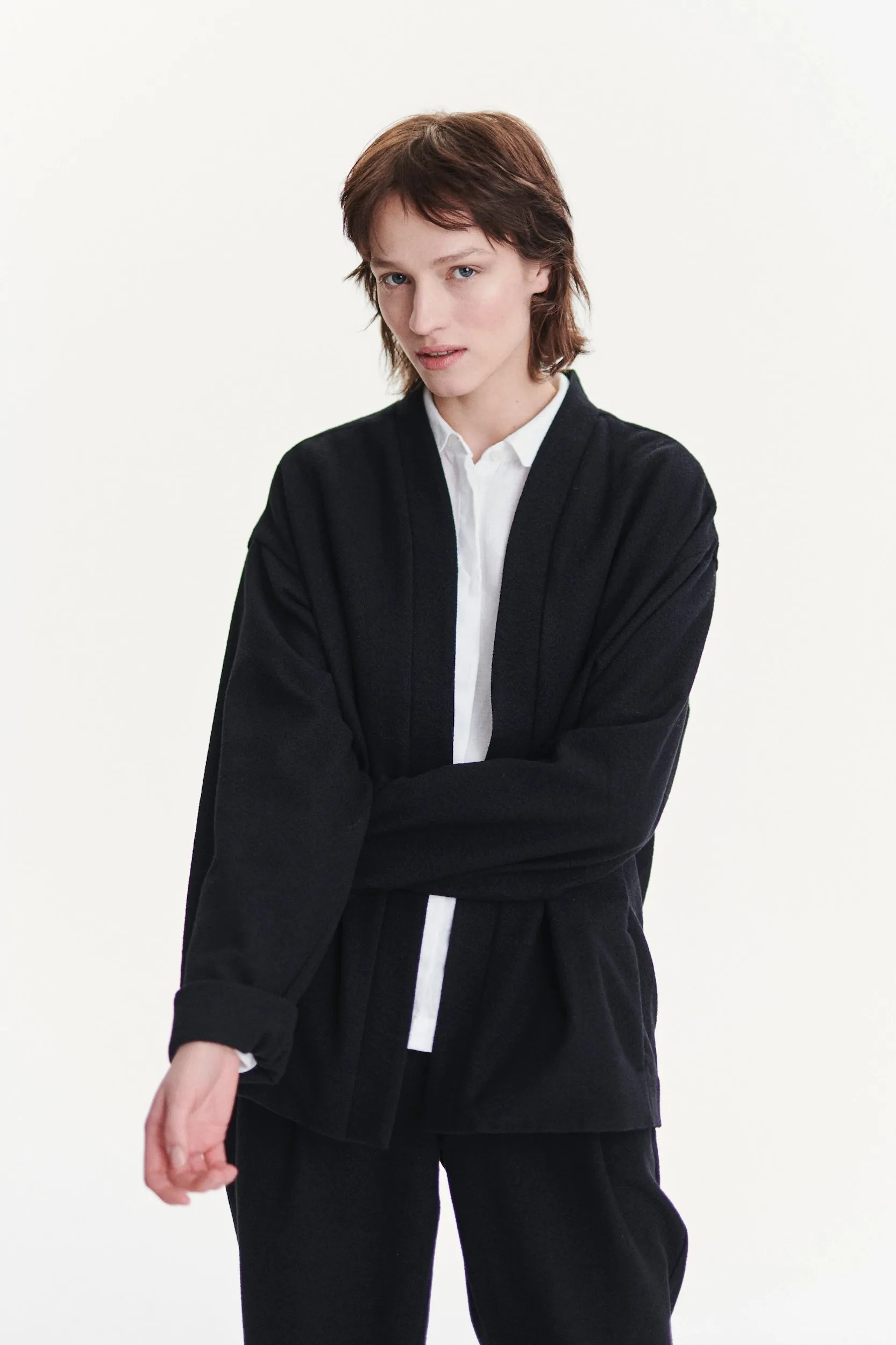 Minimal Kimono in a Black Italian Cotton and Virgin Wool Seersucker sold by Delikatessen product image thumbnail 3
