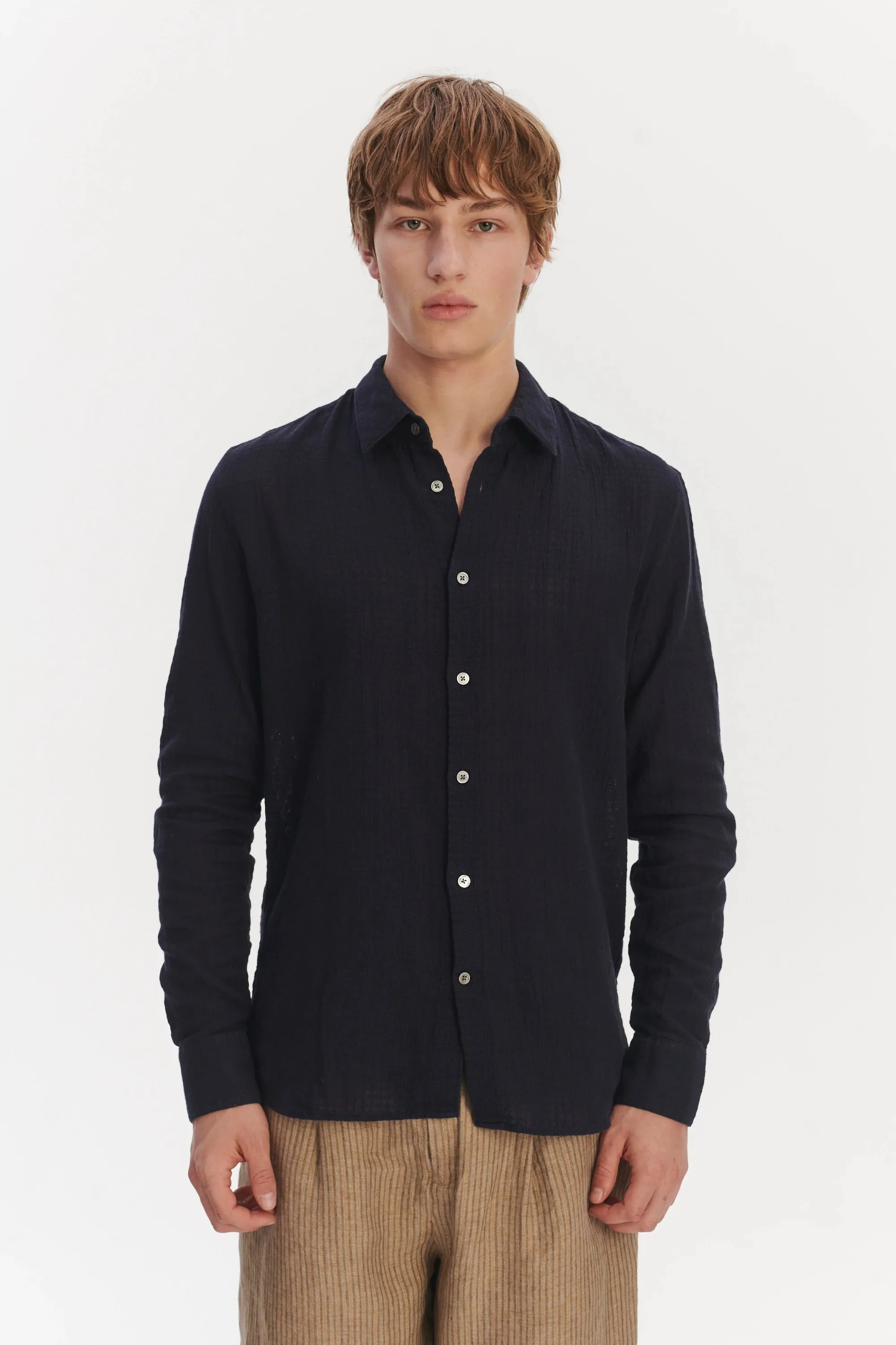 Feel Good Shirt in a Dark Navy Airy Structural Portuguese Cotton sold by Delikatessen product image thumbnail 4