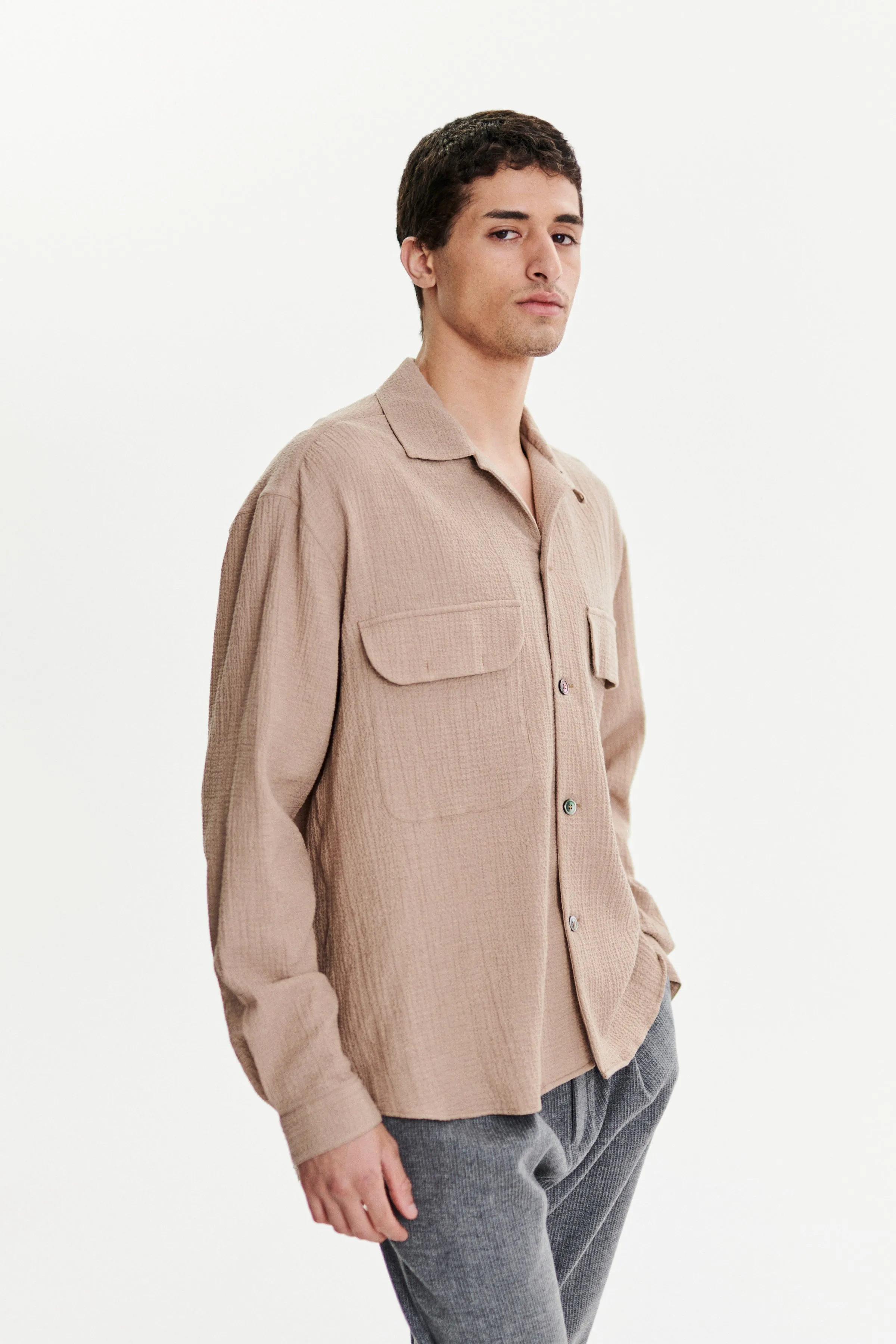 Relaxed Oversized Leisure Shirt in a Soft Cashmere and Cotton Seersucker sold by Delikatessen product image thumbnail 5