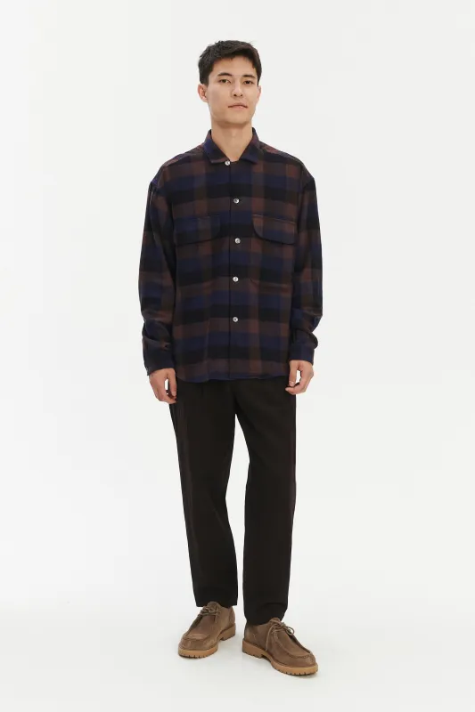 Relaxed Oversized Leisure Shirt in Italian Mix of Cotton and Tencel sold by Delikatessen