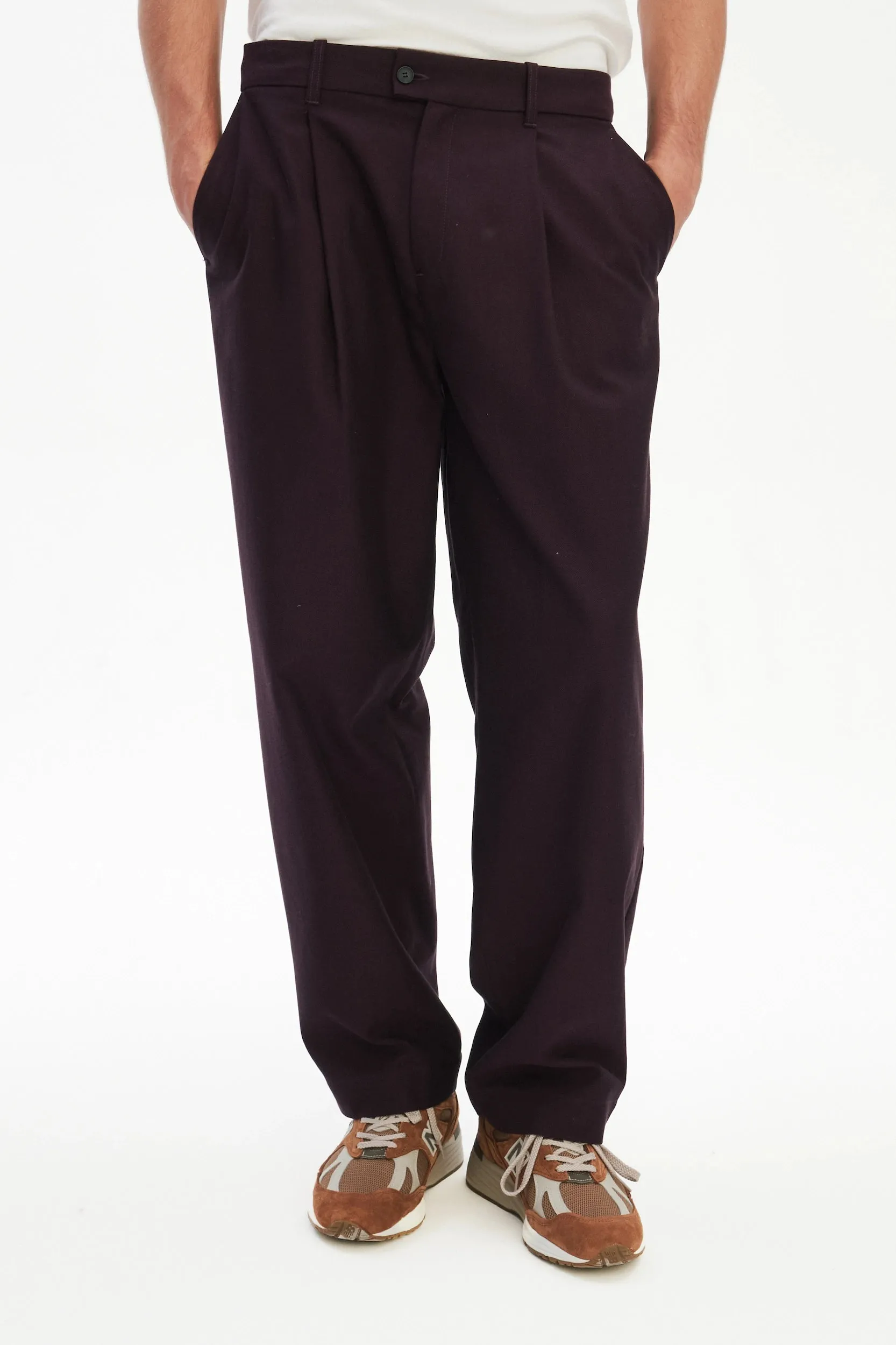 Amsterdam Trousers in the Wine Finest Italian Cotton by Subalpino sold by Delikatessen