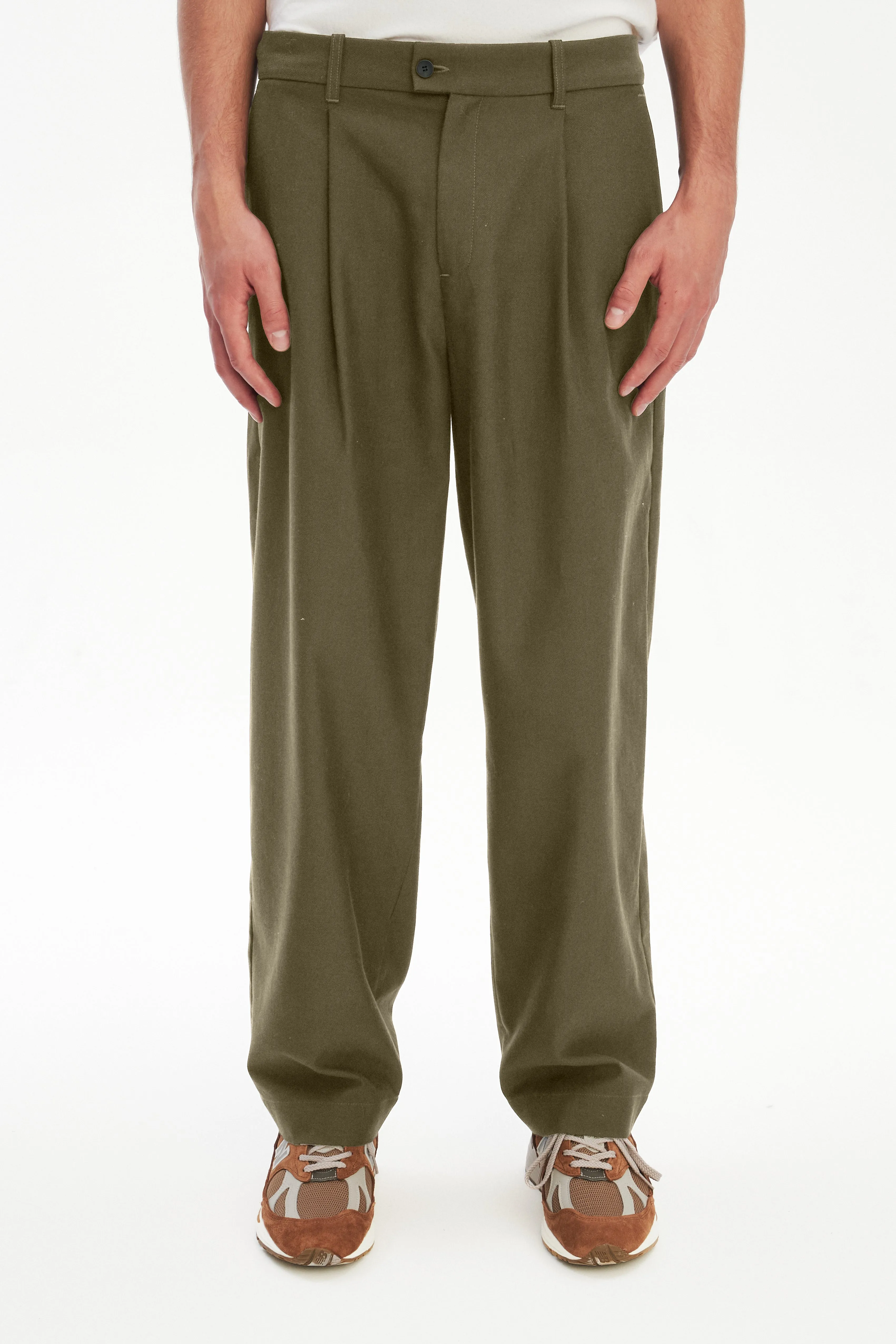 Amsterdam Trousers in a Firm Khaki Green Cotton from Italy sold by Delikatessen