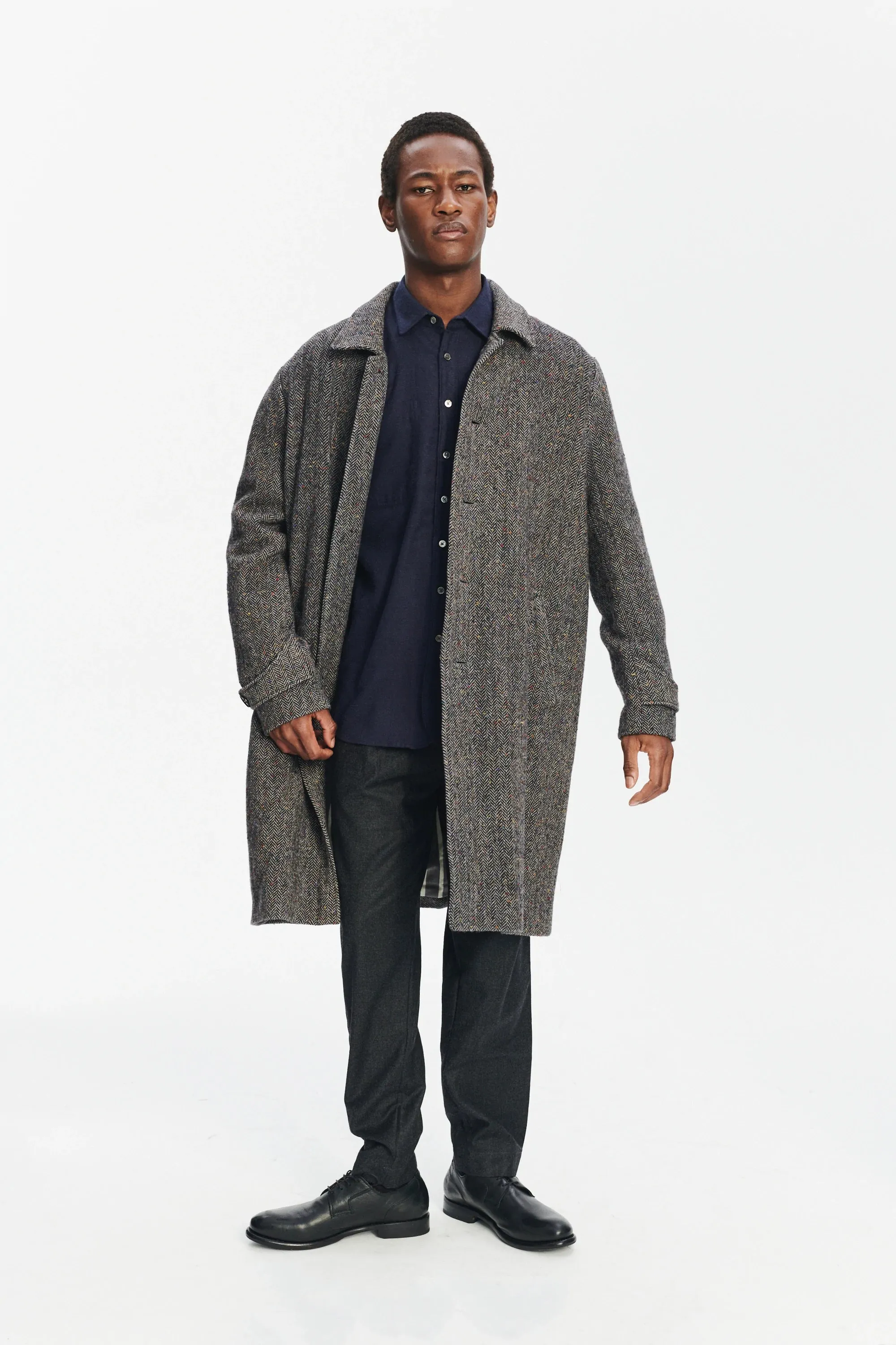 Winter Coat in a Grey and Black Italian Virgin Wool Herringbone Tweed with Meida Thermo Insulation sold by Delikatessen product image thumbnail 5