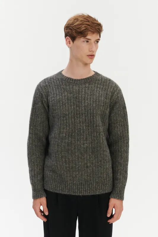 Boxy Crewneck Sweater - Alpaca & Lambs Wool in Grey made by Delikatessen