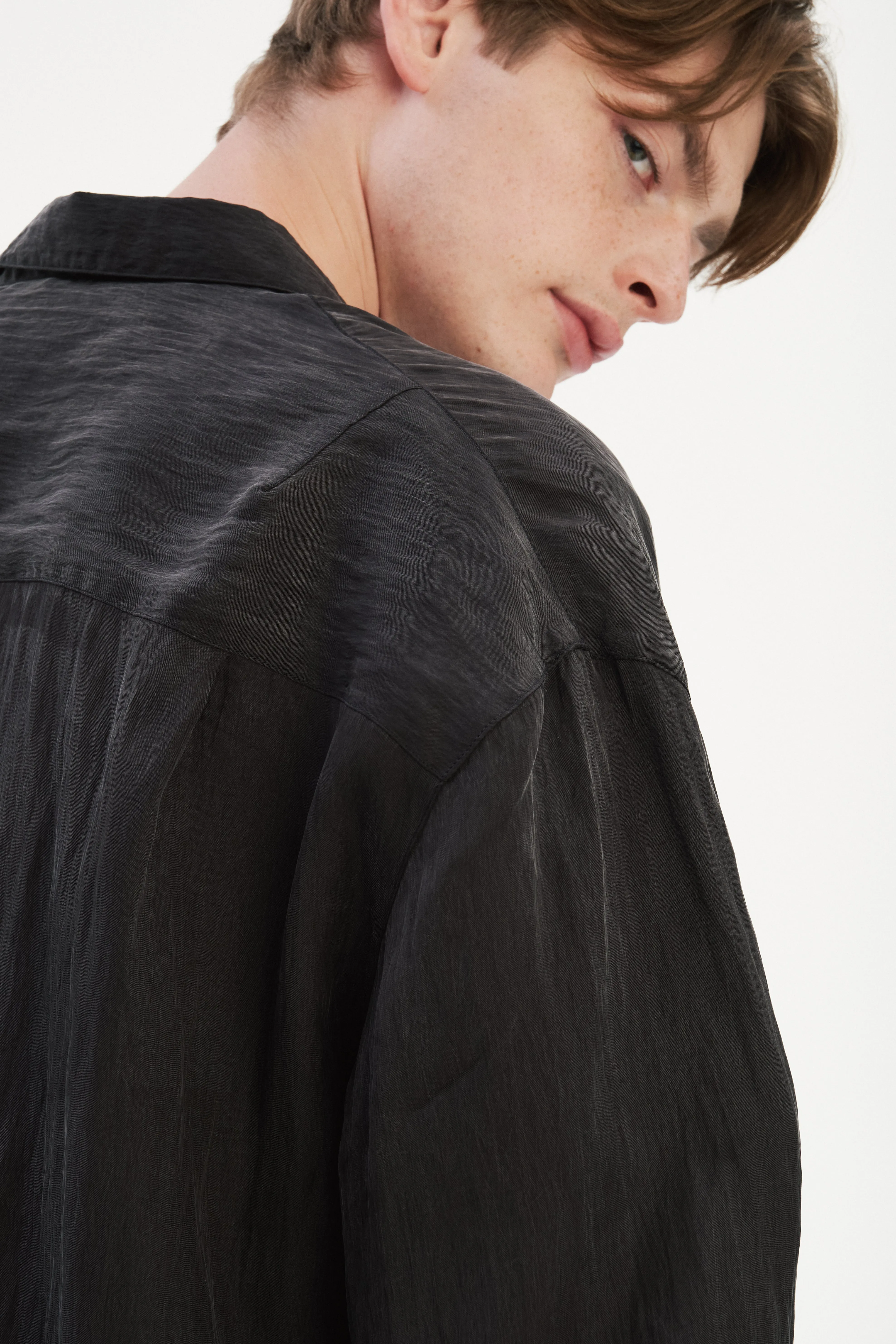 Breda Boxy Shirt in Japanese Lyocell Blend sold by Delikatessen product image thumbnail 3