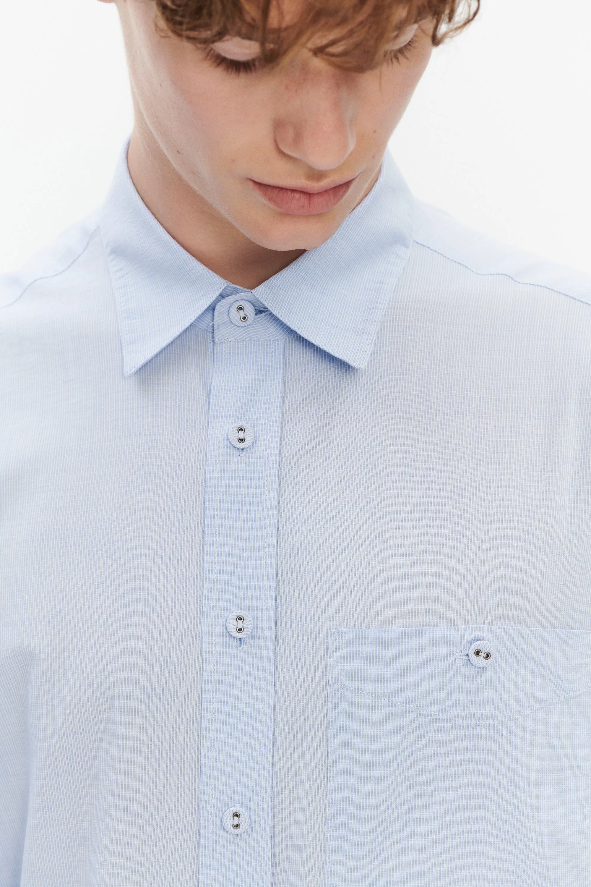 Relaxed Fit Delft Shirt with Fabric Covered Buttons in a Clear Blue Soft Italian Cotton sold by Delikatessen product image thumbnail 2