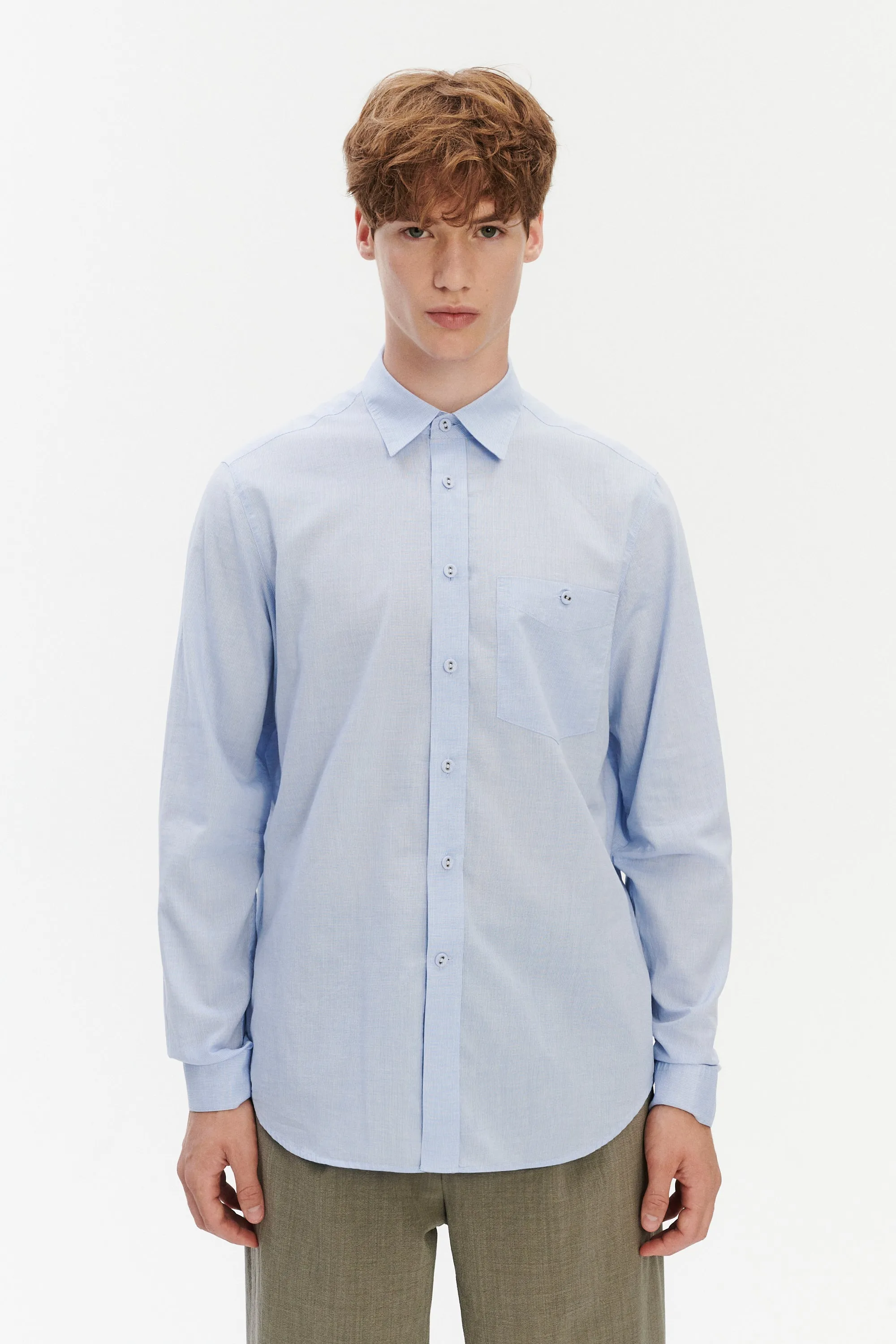 Relaxed Fit Delft Shirt with Fabric Covered Buttons in a Clear Blue Soft Italian Cotton sold by Delikatessen product image thumbnail 3