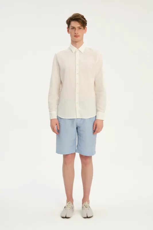 Feel Good Shirt in a White Airy and Structural Portuguese Cotton made by Delikatessen