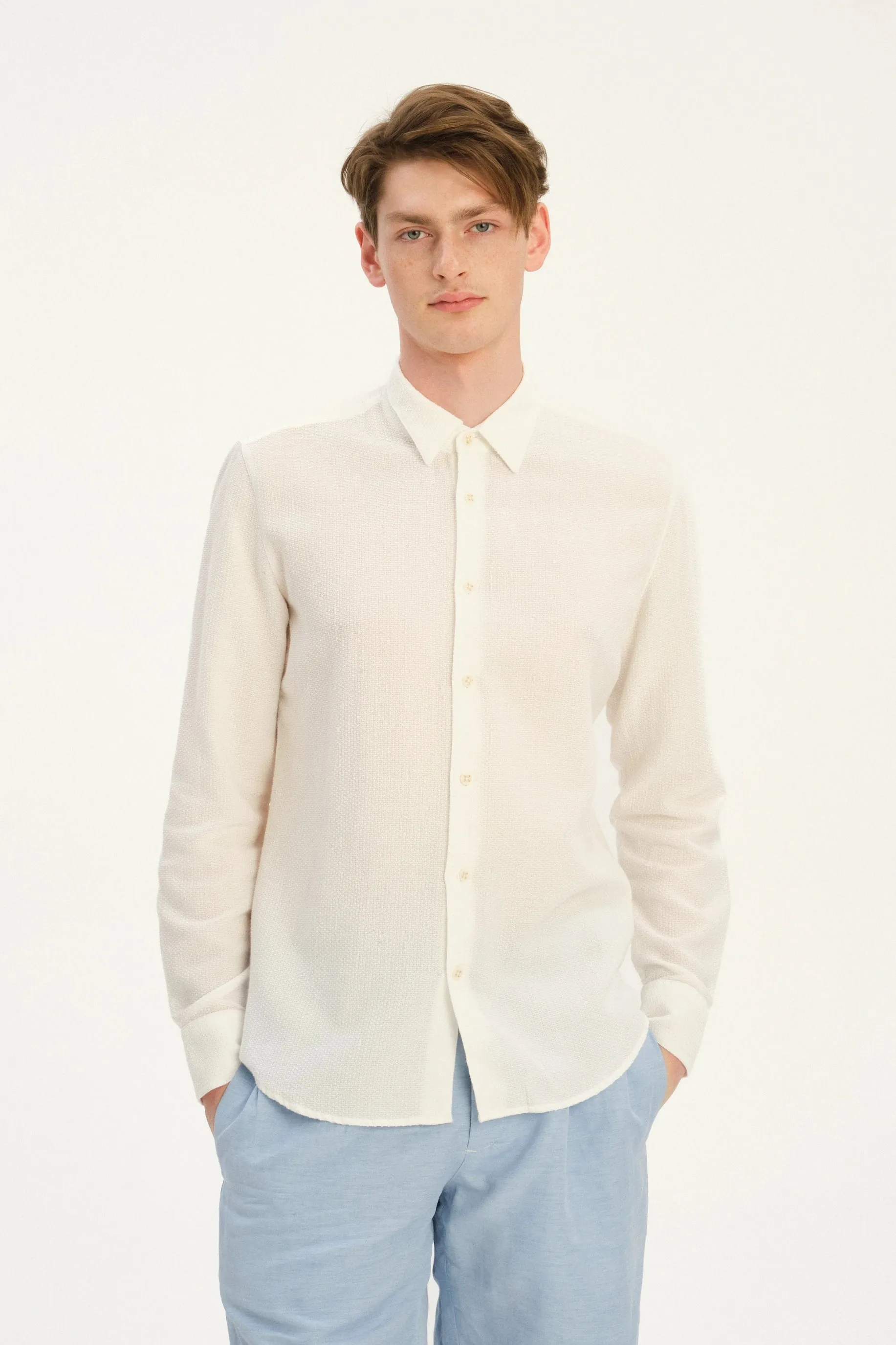 Feel Good Shirt in a White Airy and Structural Portuguese Cotton sold by Delikatessen product image thumbnail 5