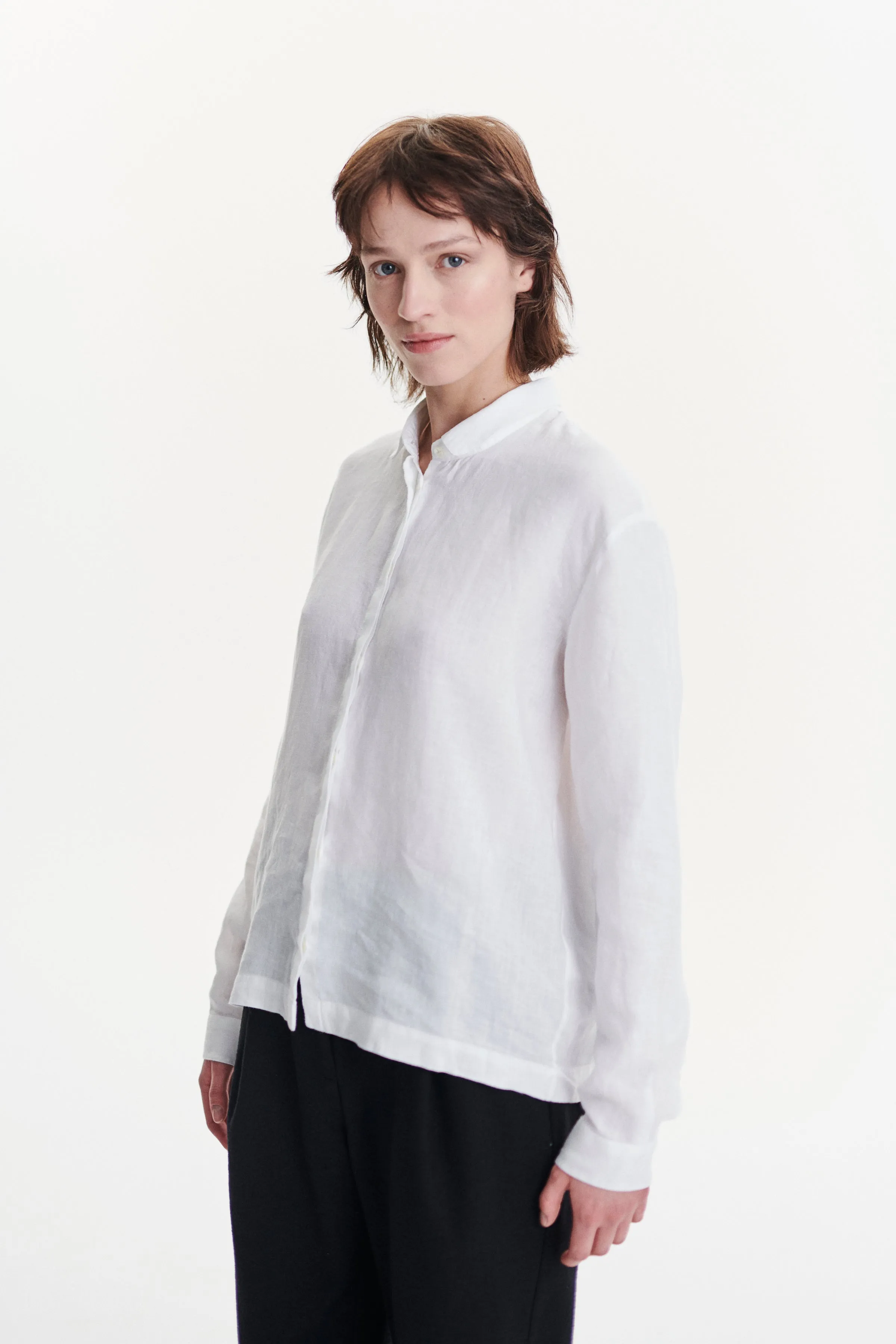 Cute Round Collar Shirt in a White Soft Italian Linen sold by Delikatessen product image thumbnail 5