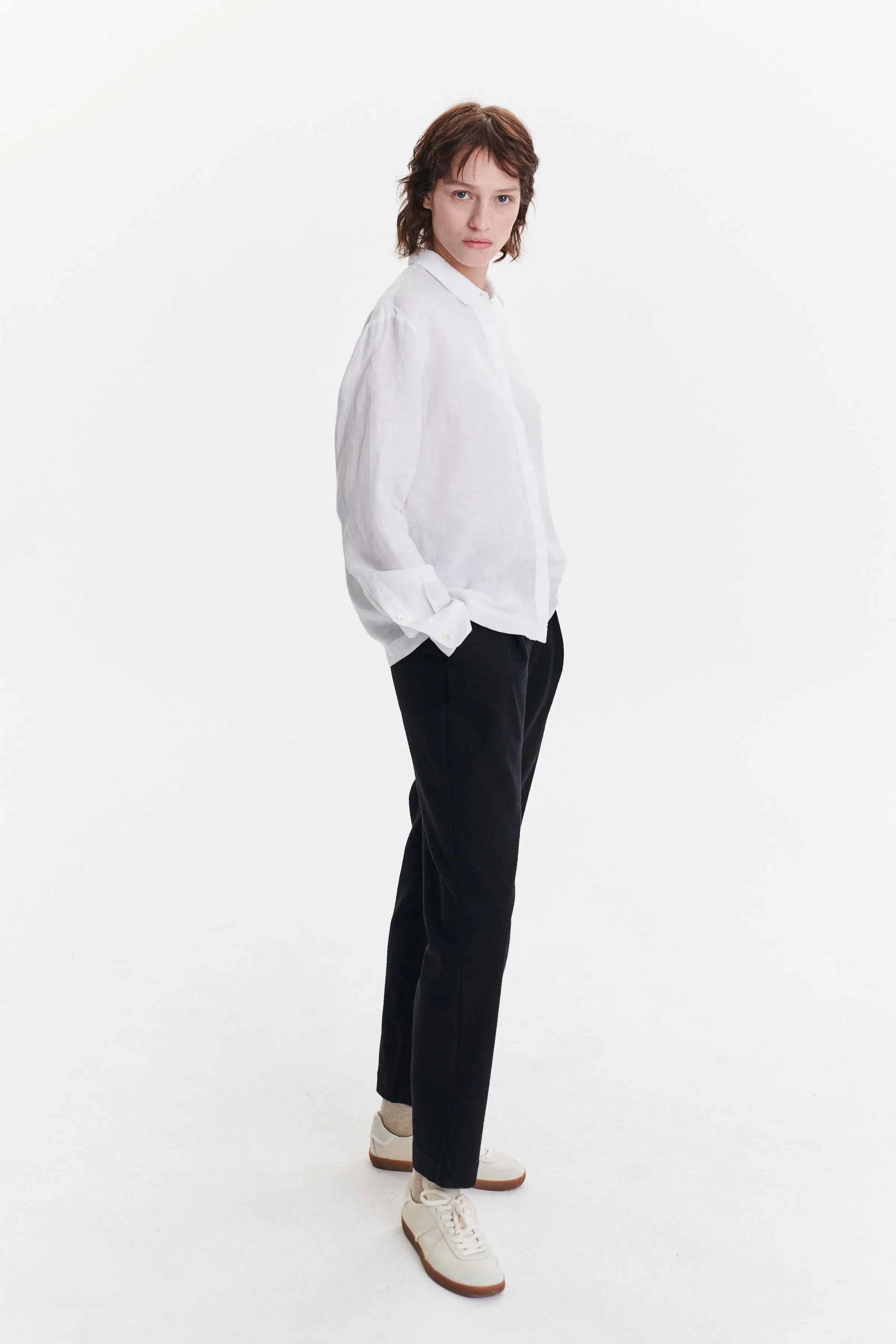 Cute Round Collar Shirt in a White Soft Italian Linen sold by Delikatessen product image thumbnail 2