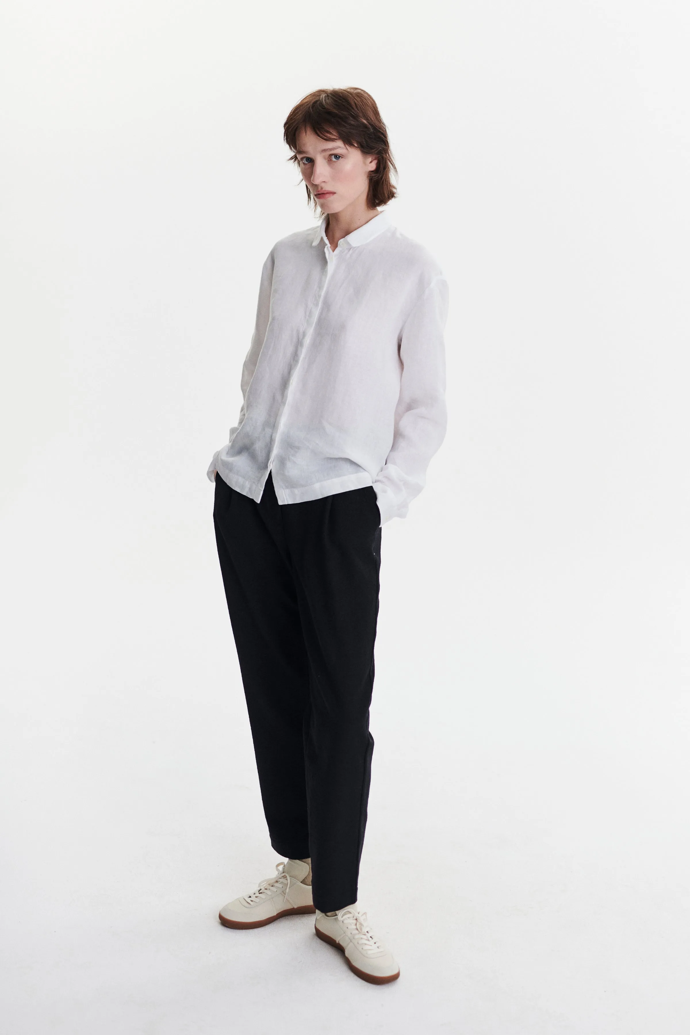 Cute Round Collar Shirt in a White Soft Italian Linen sold by Delikatessen product image thumbnail 3