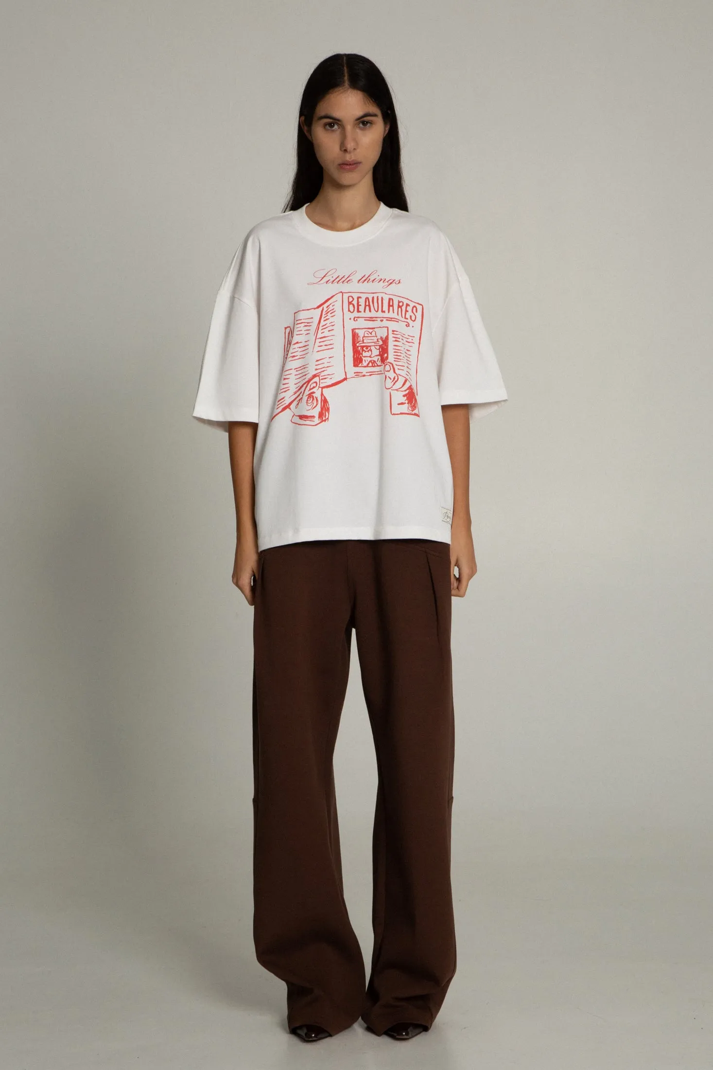 FINAL SALE | HEADLINE HAND DRAWN T-SHIRT sold by Beaulares product image thumbnail 5