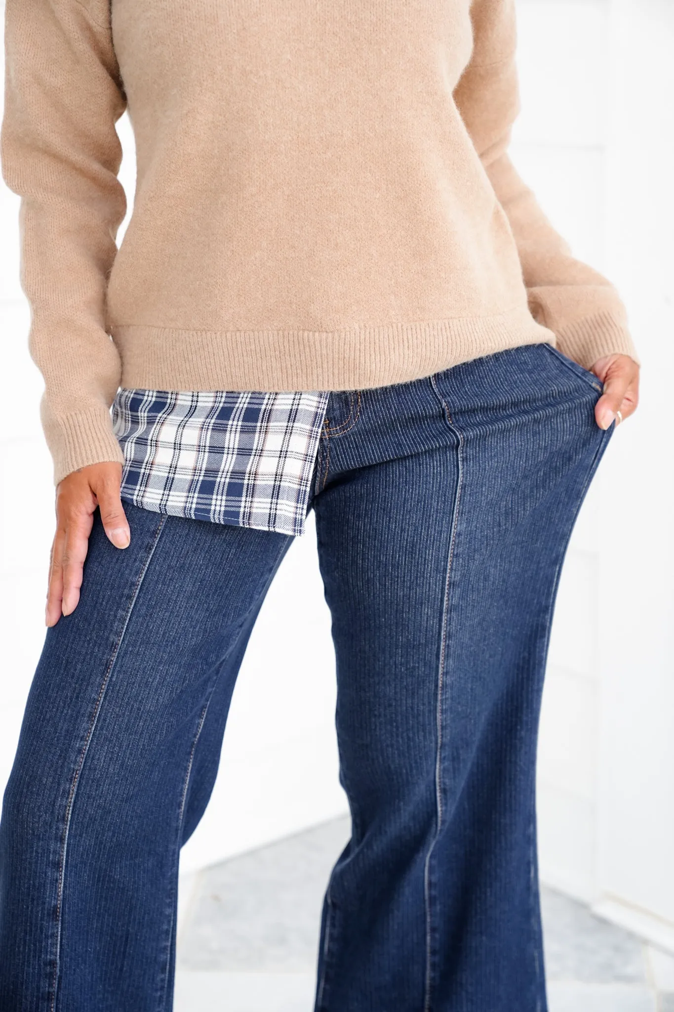 Risen Poppy Lane Mid Rise Dark Wash Wide Leg Jeans with Wide Hem sold by Freckled Poppy product image thumbnail 5