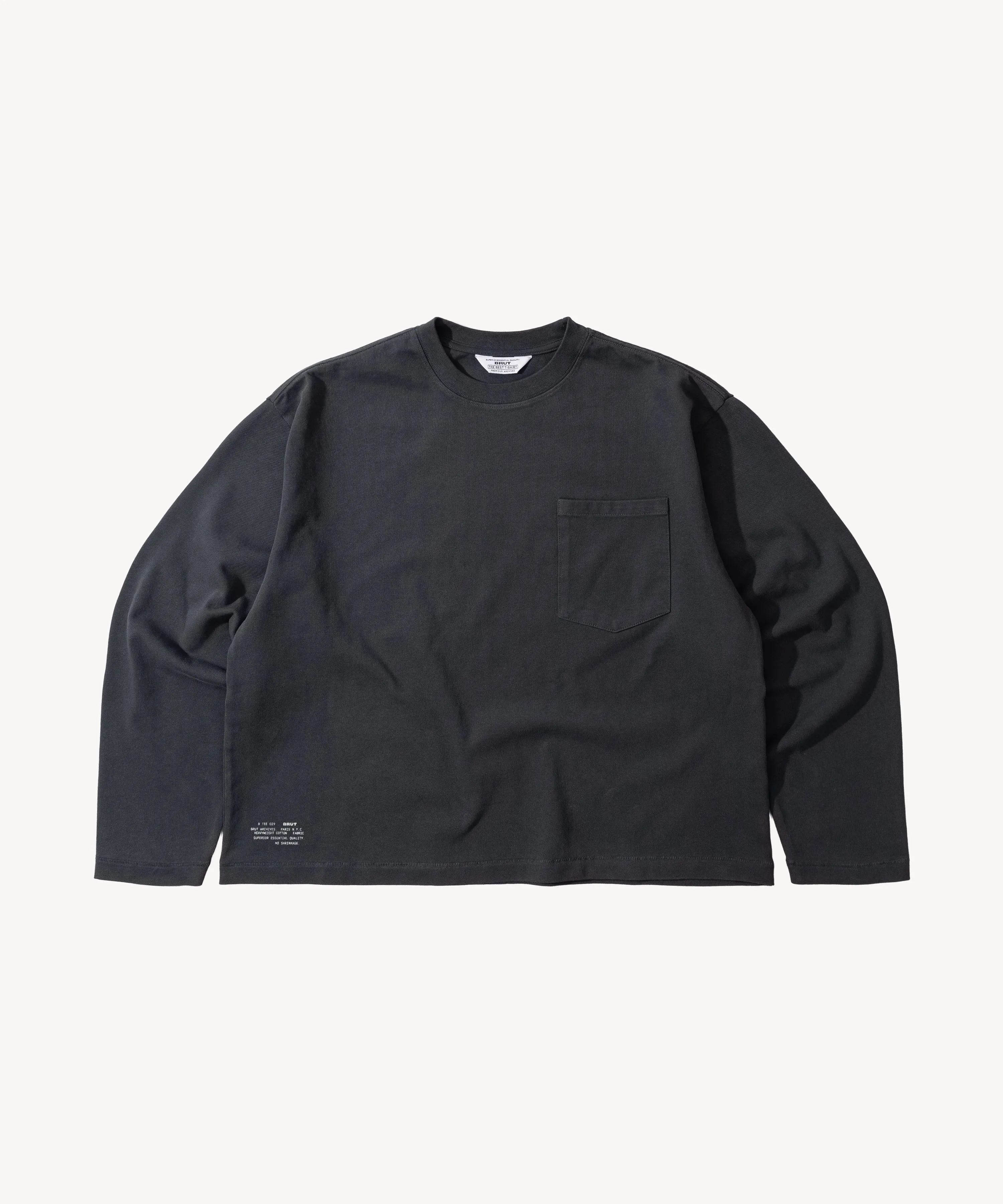 THE BEST LONG-SLEEVE POCKET TEE sold by Brut