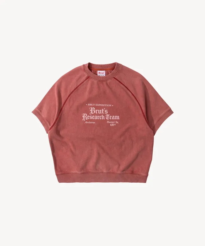 THE SHORT-SLEEVE CREWNECK made by Brut