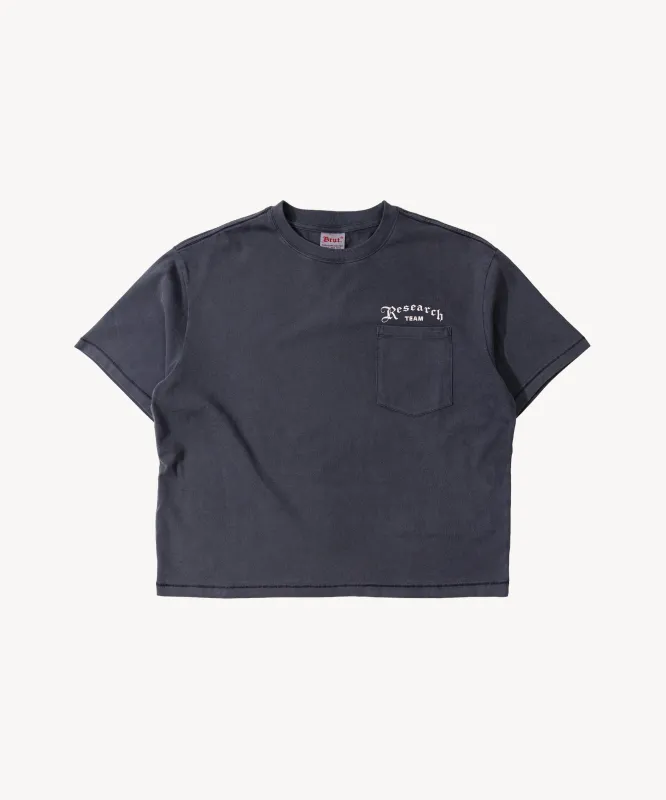 THE RESEARCH TEAM TEE made by Brut