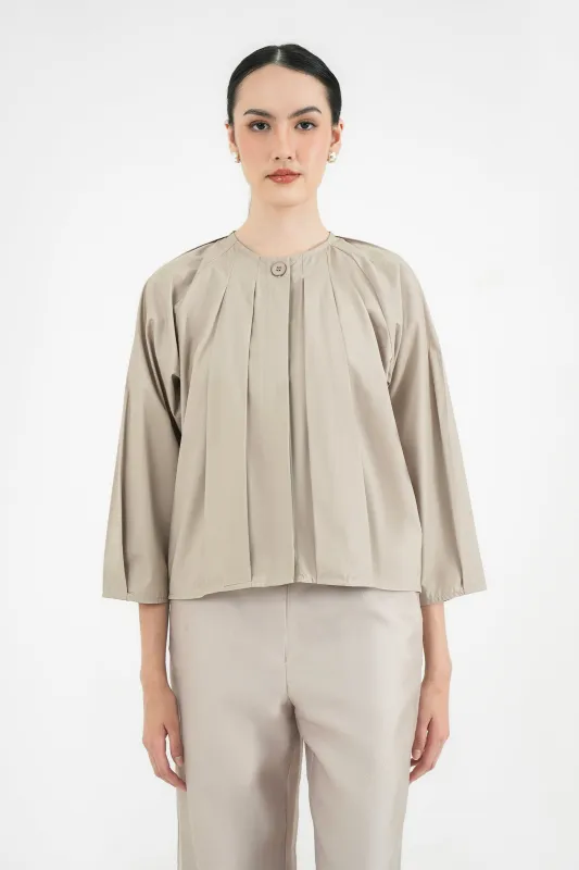 CLEORA OUTER sold by Geulis