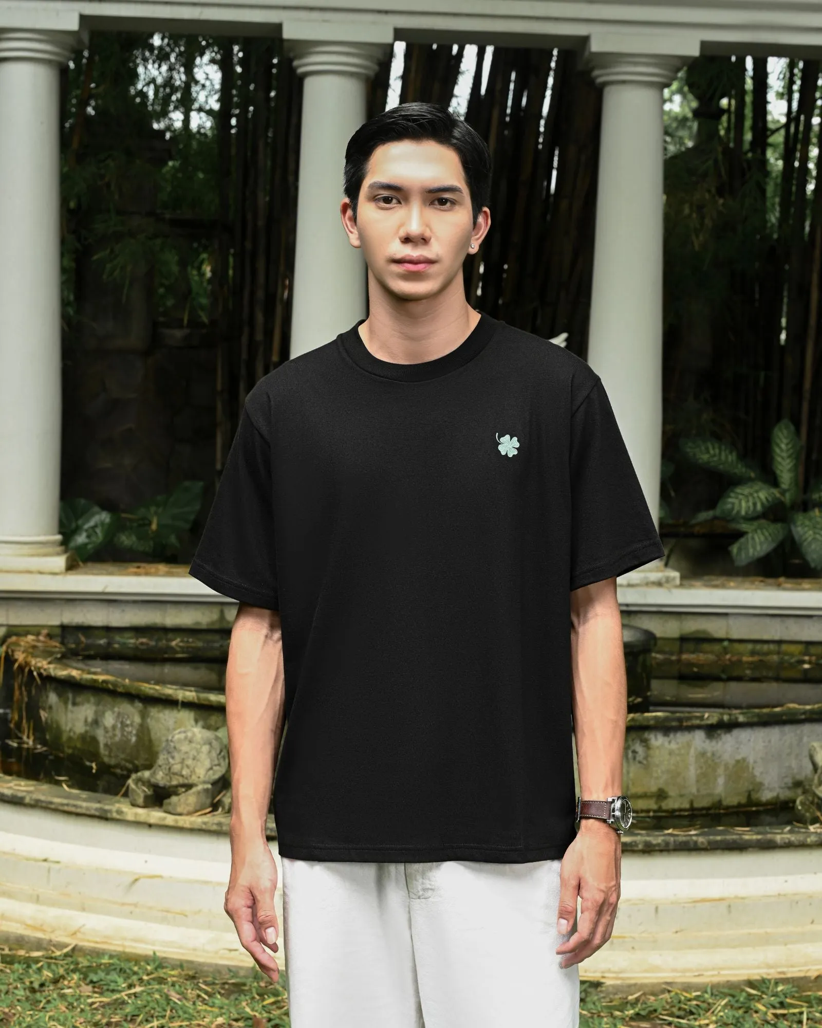 LUTZ TEE sold by Geulis