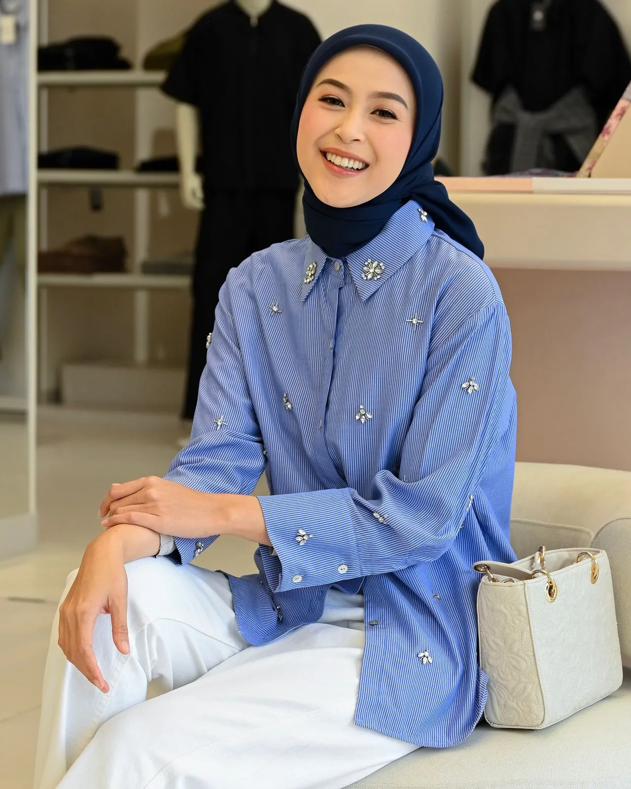 LIORA SHIRT sold by Geulis product image thumbnail 2