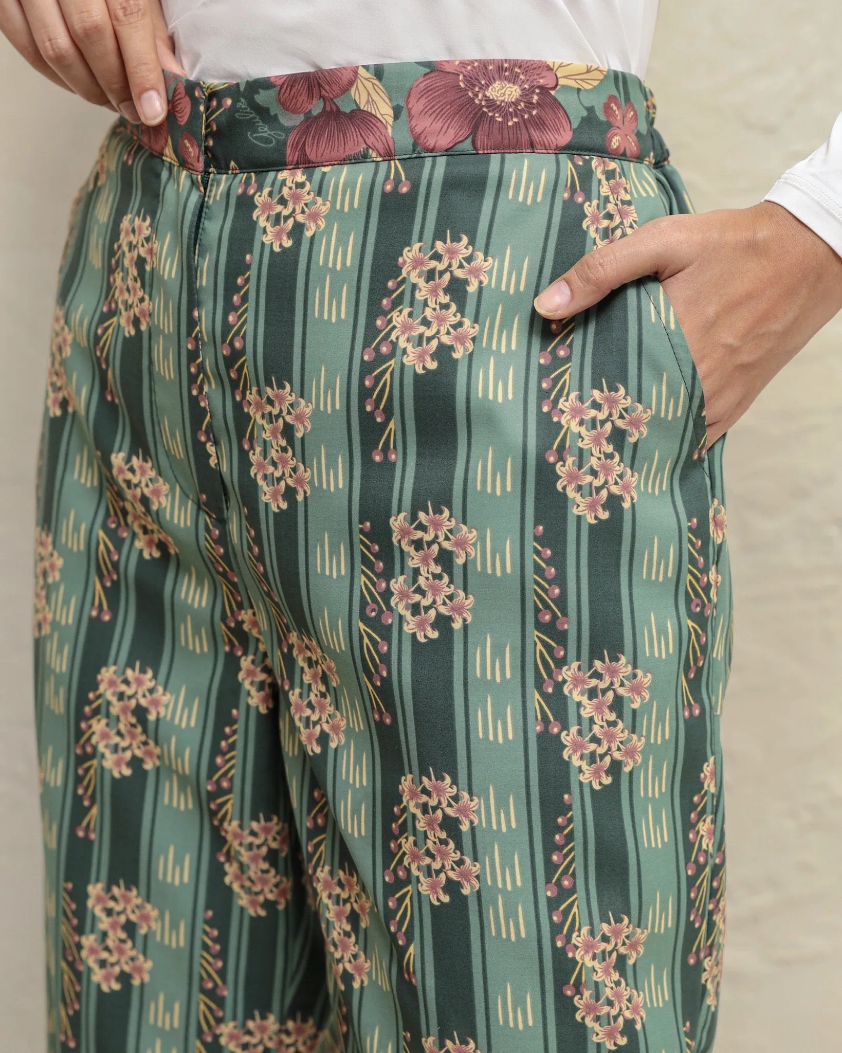 PRISYA PANTS sold by Geulis product image thumbnail 3