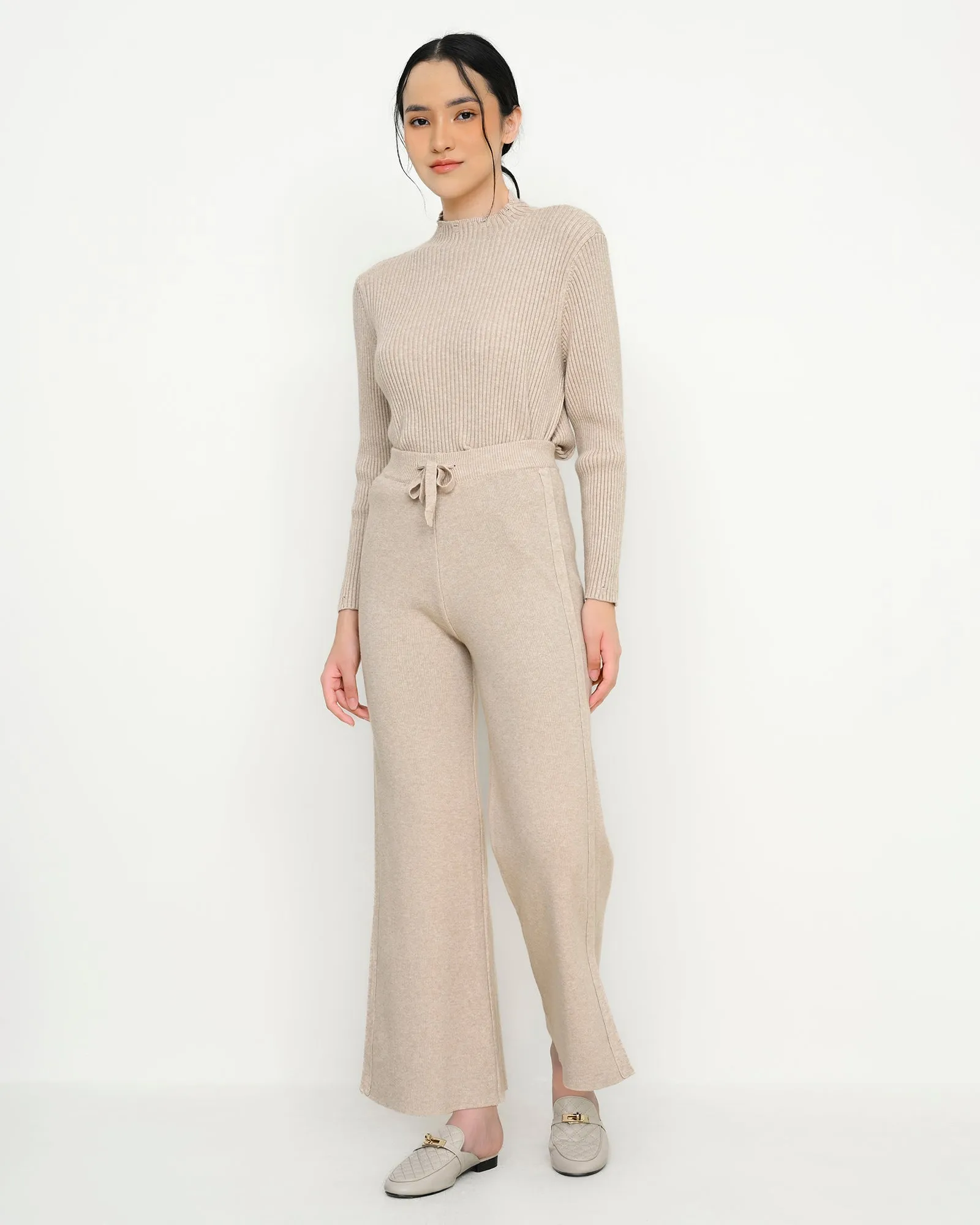 ELEKTRA KNIT PANTS sold by Geulis product image thumbnail 2