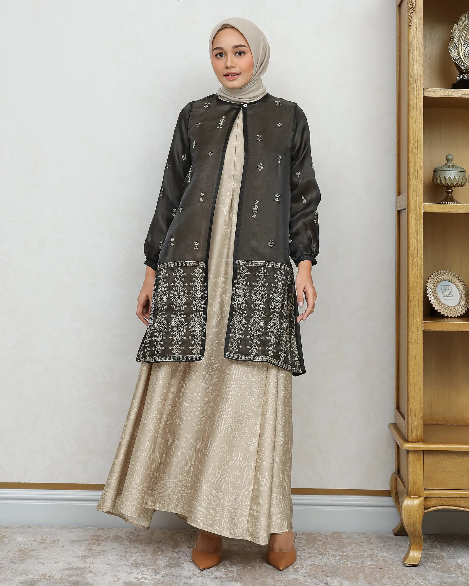LEVAYA OUTER sold by Geulis product image thumbnail 2