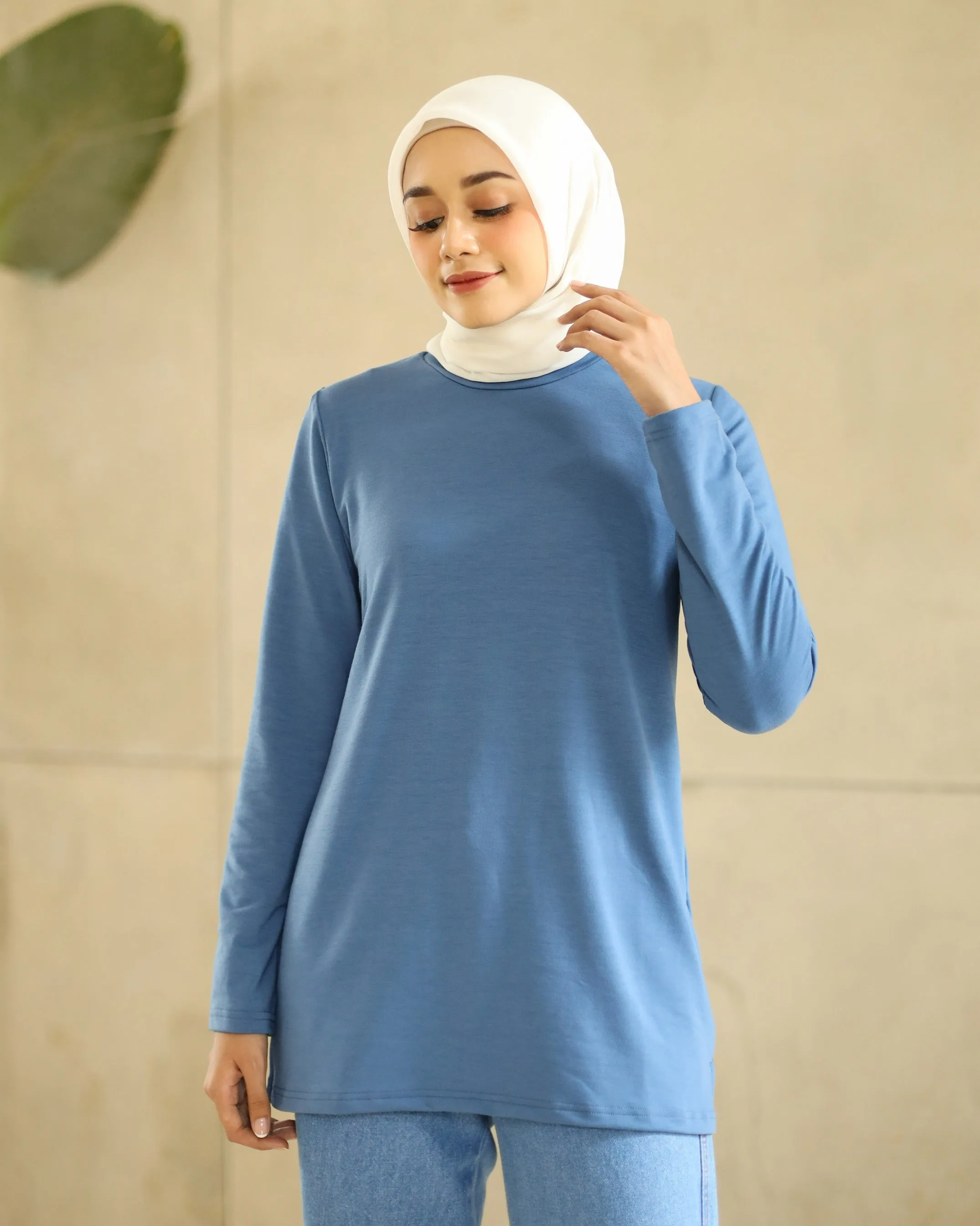 BASIC LONG SLEEVE TEE sold by Geulis product image thumbnail 4