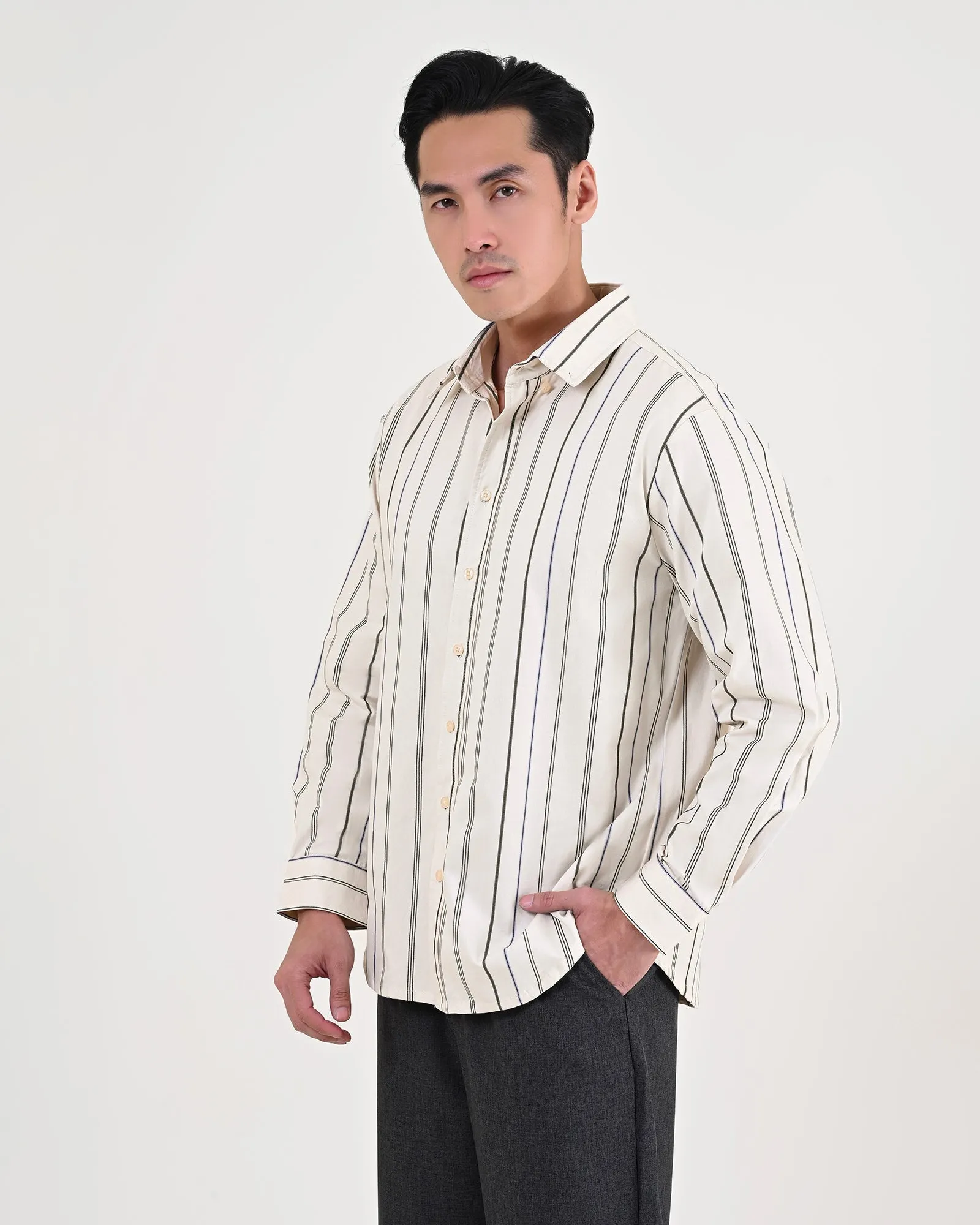 LIVRE SHIRT sold by Geulis product image thumbnail 4