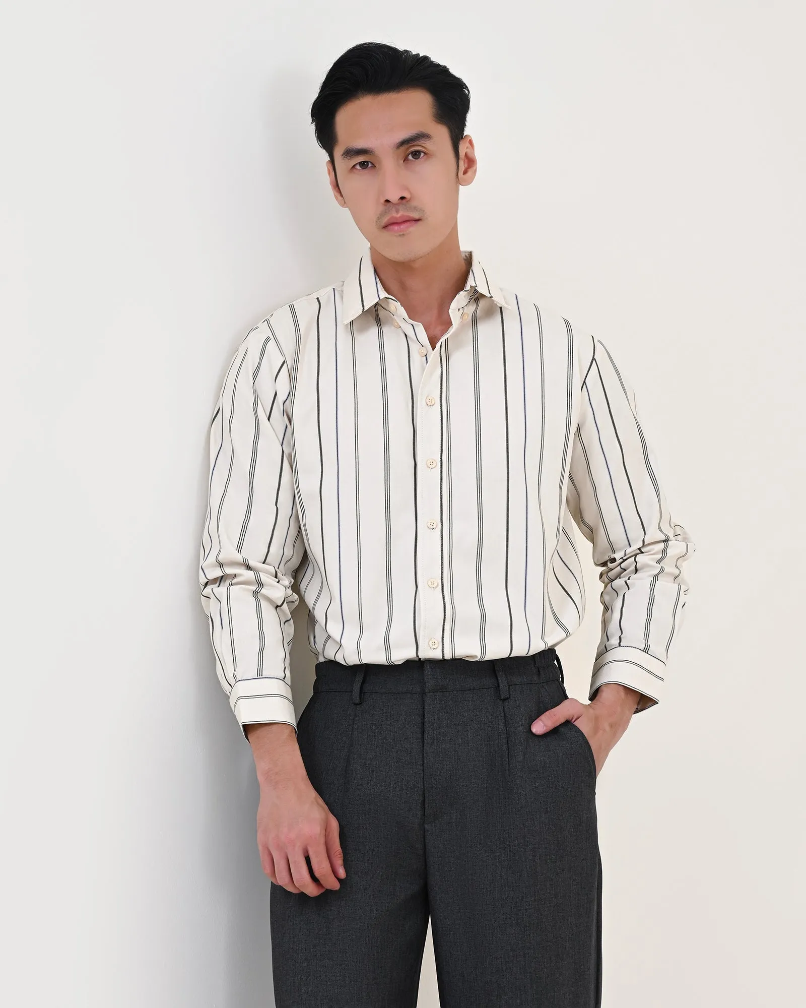 LIVRE SHIRT sold by Geulis product image thumbnail 5