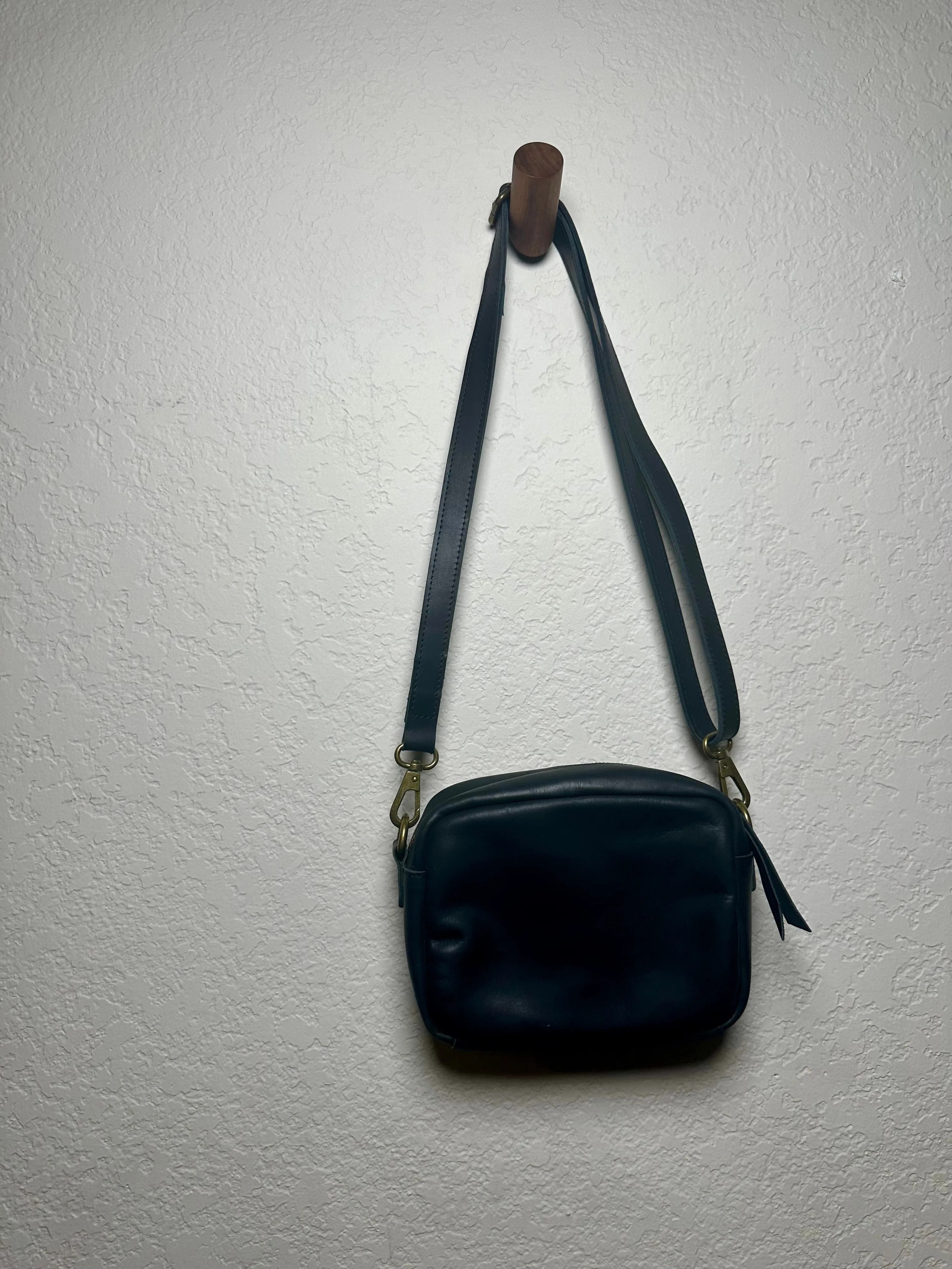 Gode Mini Camera Bag- Stone & Salt sold by Yego product image thumbnail 5