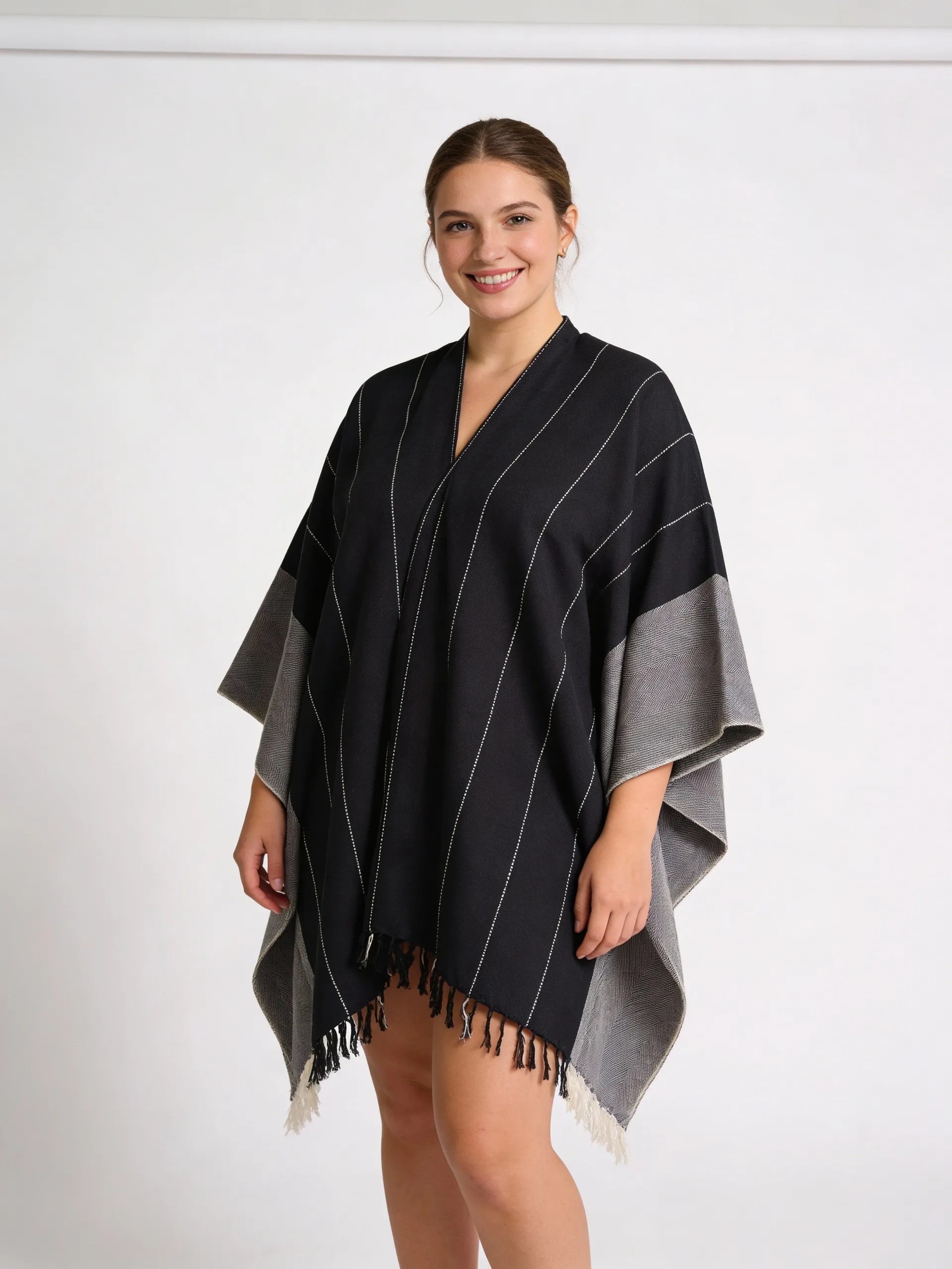Mekdi Kimono - Soft Obsidian sold by Yego product image thumbnail 4