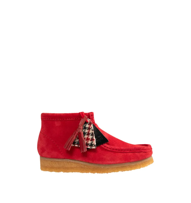 WALLABEE BOOT (WOMENS) made by Clarks