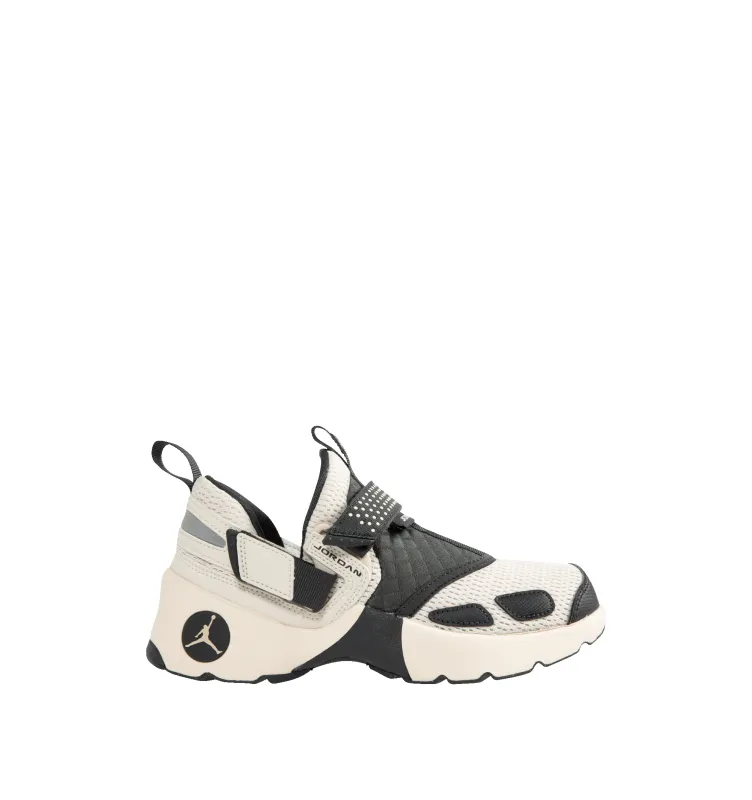 TRUNNER LX SNEAKER (WOMENS) made by Jordan