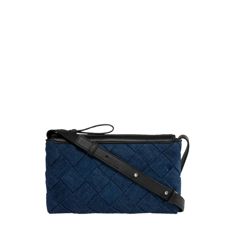 ZIPPED MESSENGER BAG made by Bottega Veneta