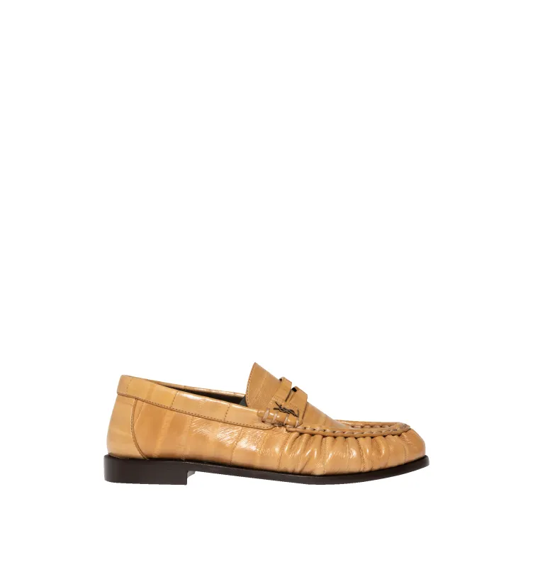 LE LOAFER 15 MOC SHOE (WOMENS) sold by Hirshleifers