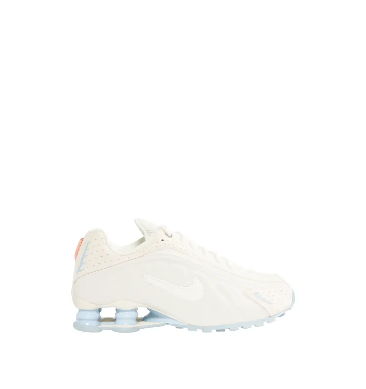 SHOX R4 SE SNEAKER (WOMENS) sold by Hirshleifers