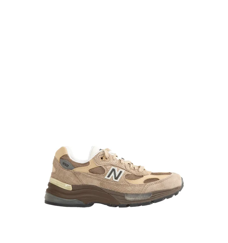 992 SNEAKER (MENS) sold by Hirshleifers