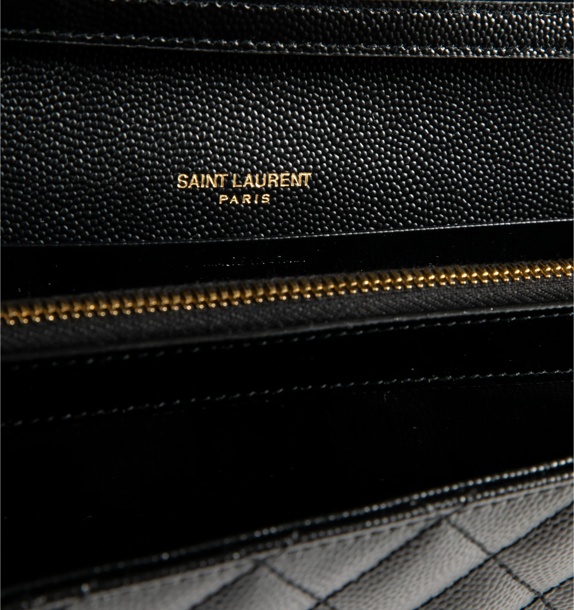 TRIQUILT ENVELOPE CHAIN WALLET sold by Hirshleifers product image thumbnail 3