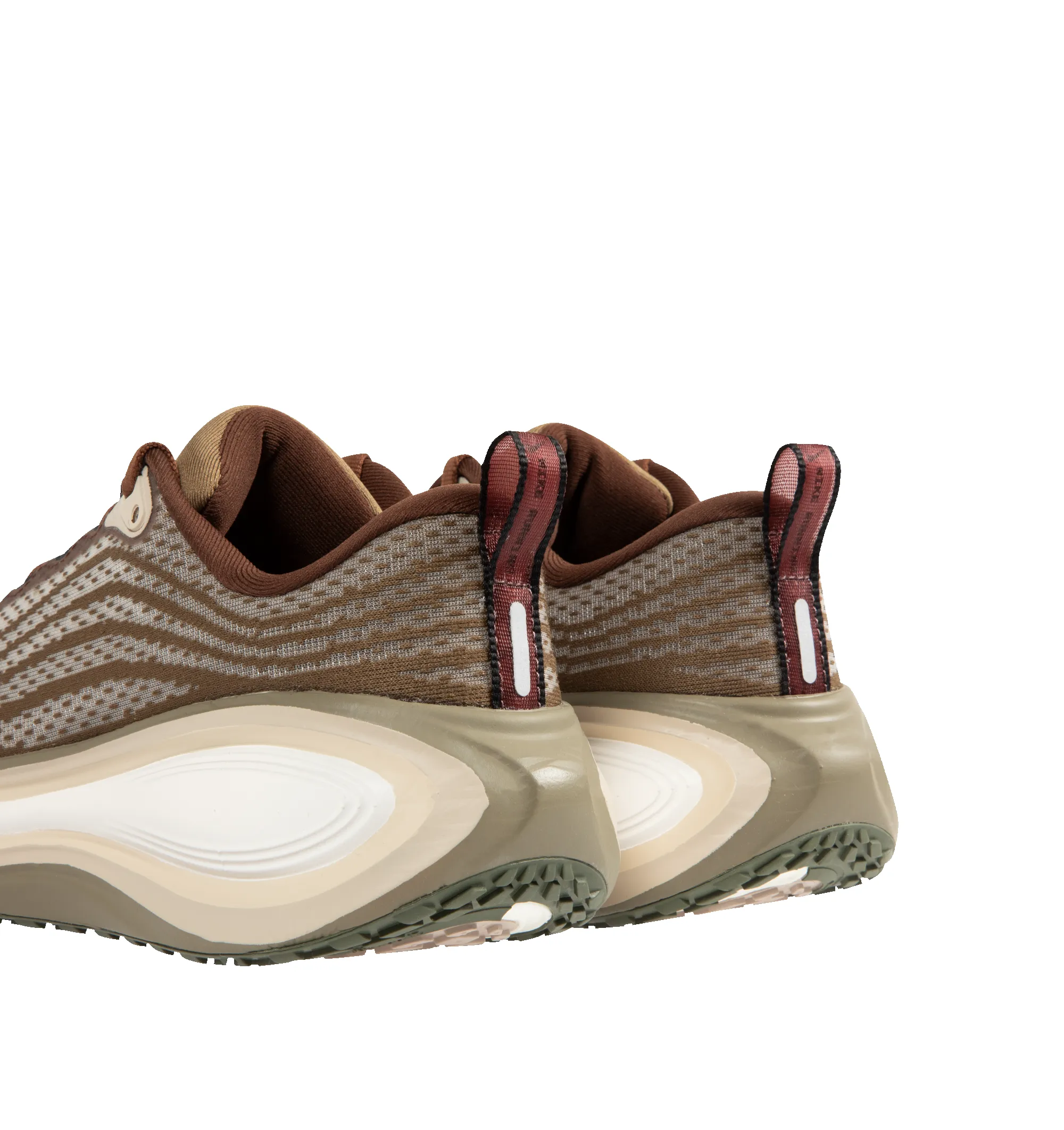 VOMERO PLUS SNEAKER (MENS) sold by Hirshleifers product image thumbnail 3