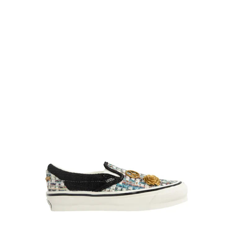PREMIUM CLASSIC SLIP-ON SHOE (MENS) made by Vans