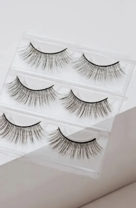 False Eyelashes _ 146988 _ Black sold by Dunns