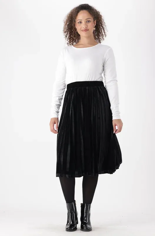 IRIS PLEATED SKIRT _ 148491 _ Black sold by Dunns product image thumbnail 4