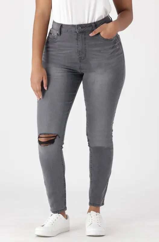 Lara High Rise Rip And Repair Skinny _ 142233 _ Grey Wash sold by Dunns